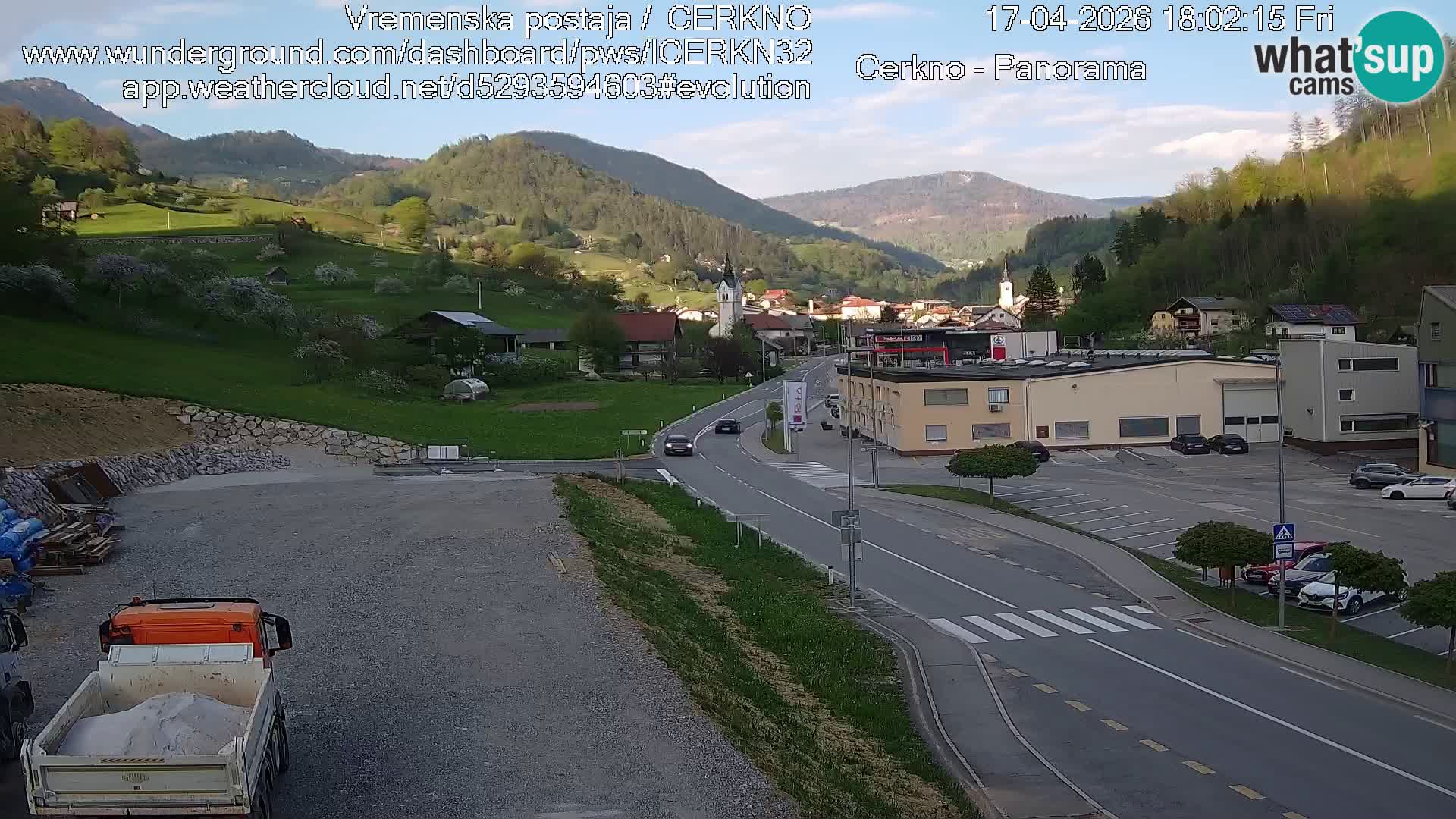 Cerkno entrada a la ciudad Webcam en vivo