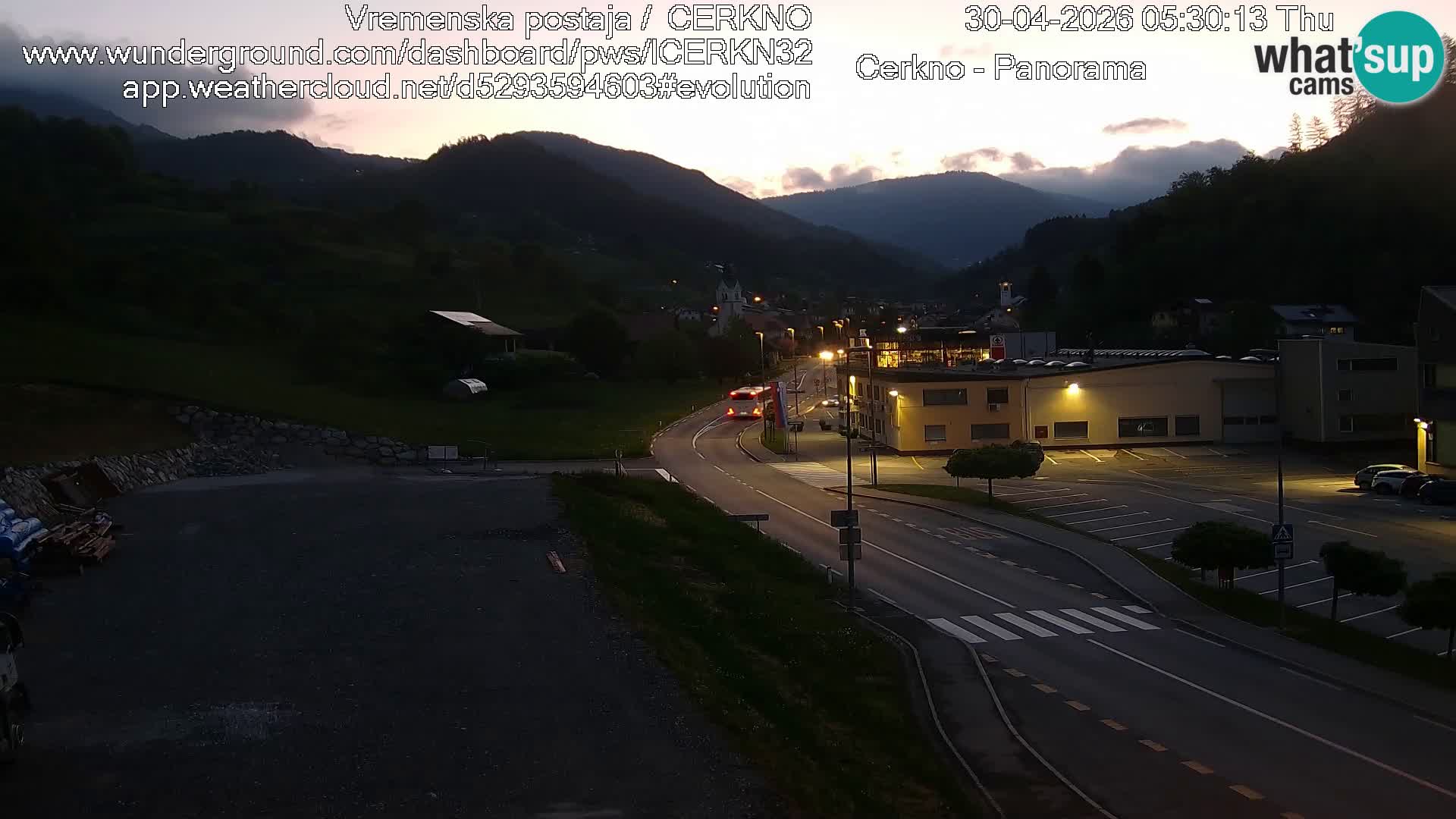 Cerkno entrada a la ciudad Webcam en vivo