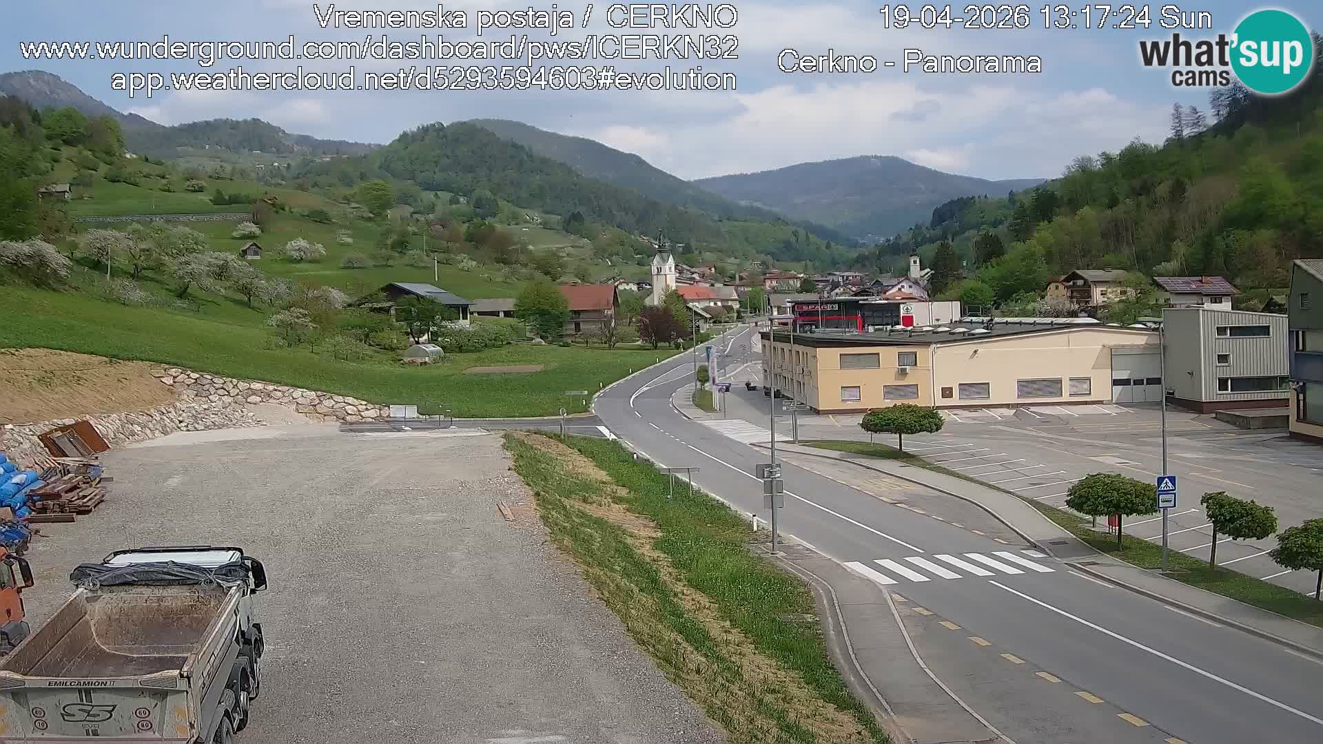 Webcam en direct – Entrée de la ville de Cerkno