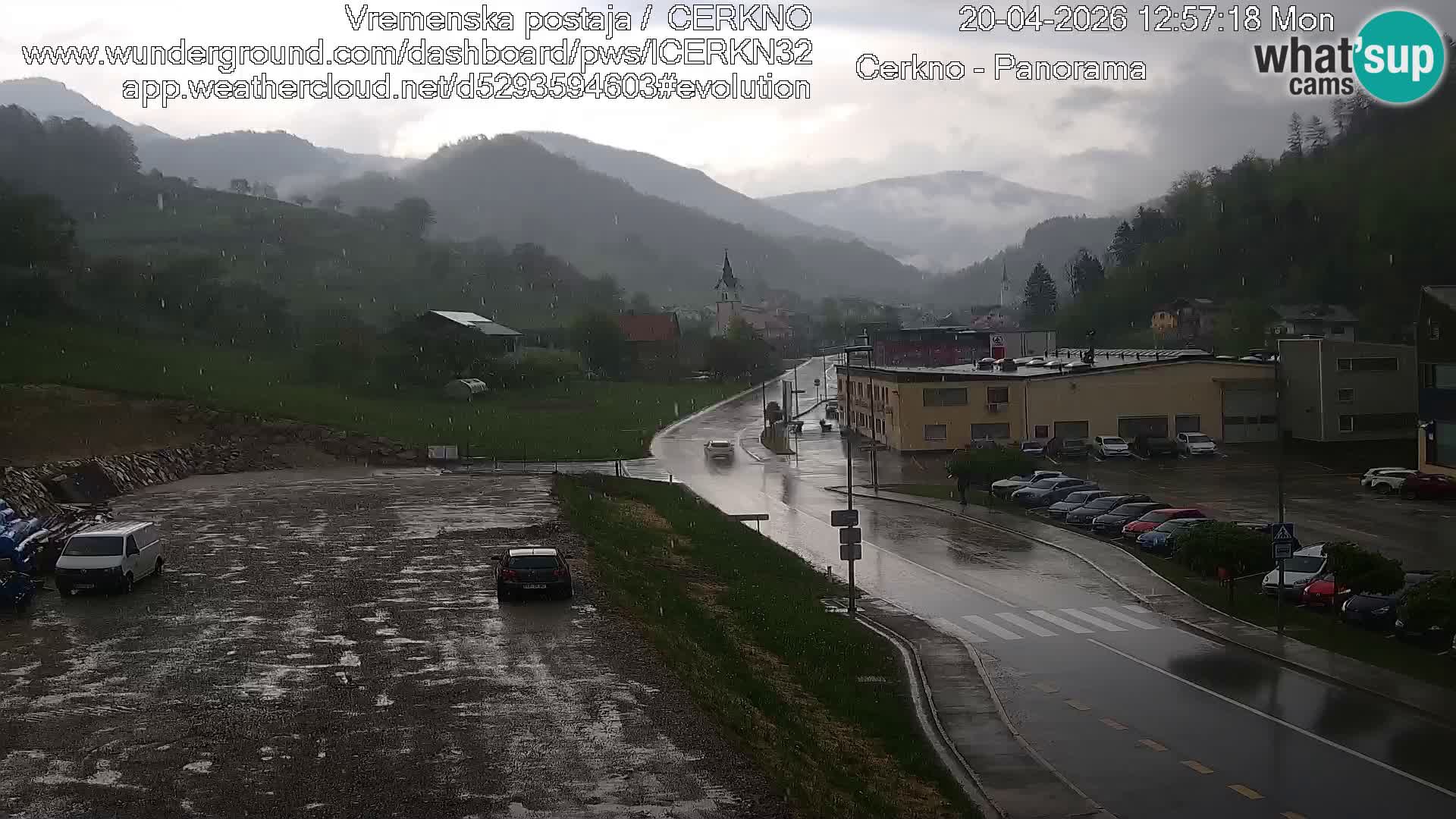Webcam en direct – Entrée de la ville de Cerkno