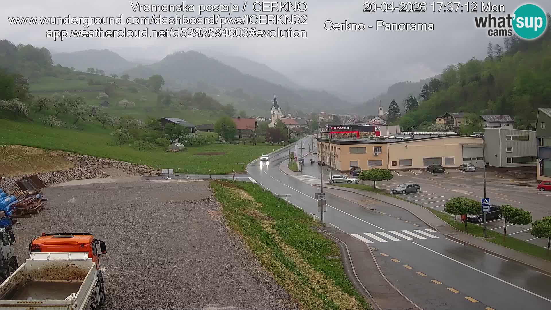 Cerkno entrada a la ciudad Webcam en vivo