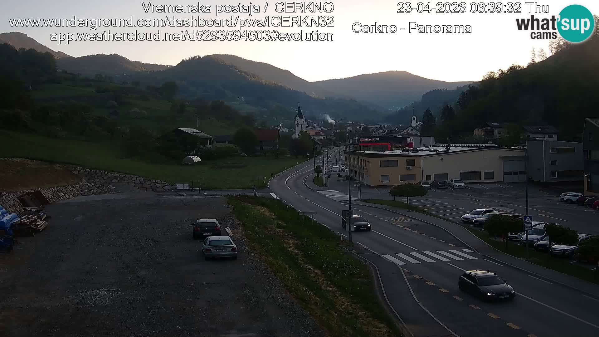 Webcam en direct – Entrée de la ville de Cerkno