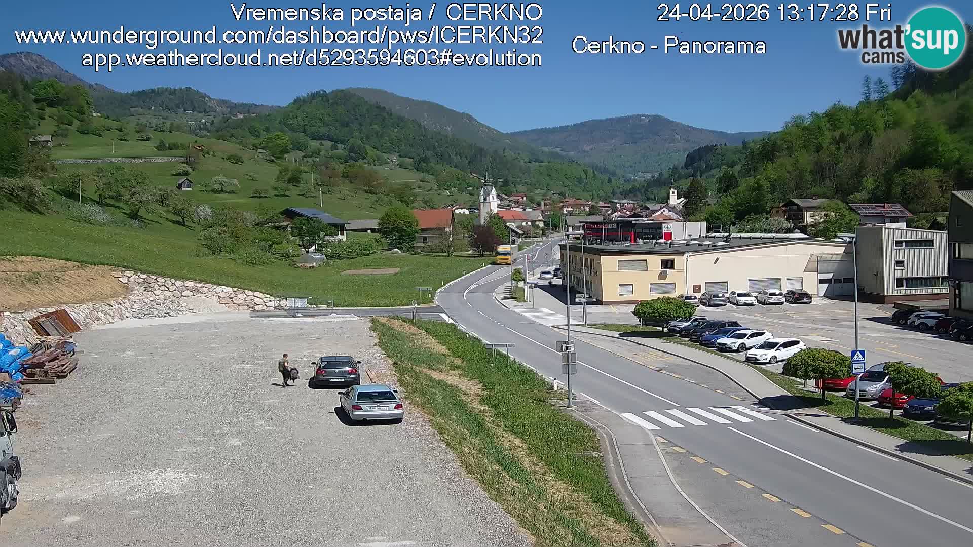 Webcam en direct – Entrée de la ville de Cerkno
