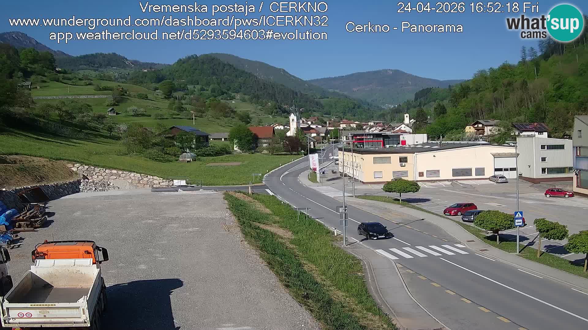 Cerkno city entrance Live Webcam