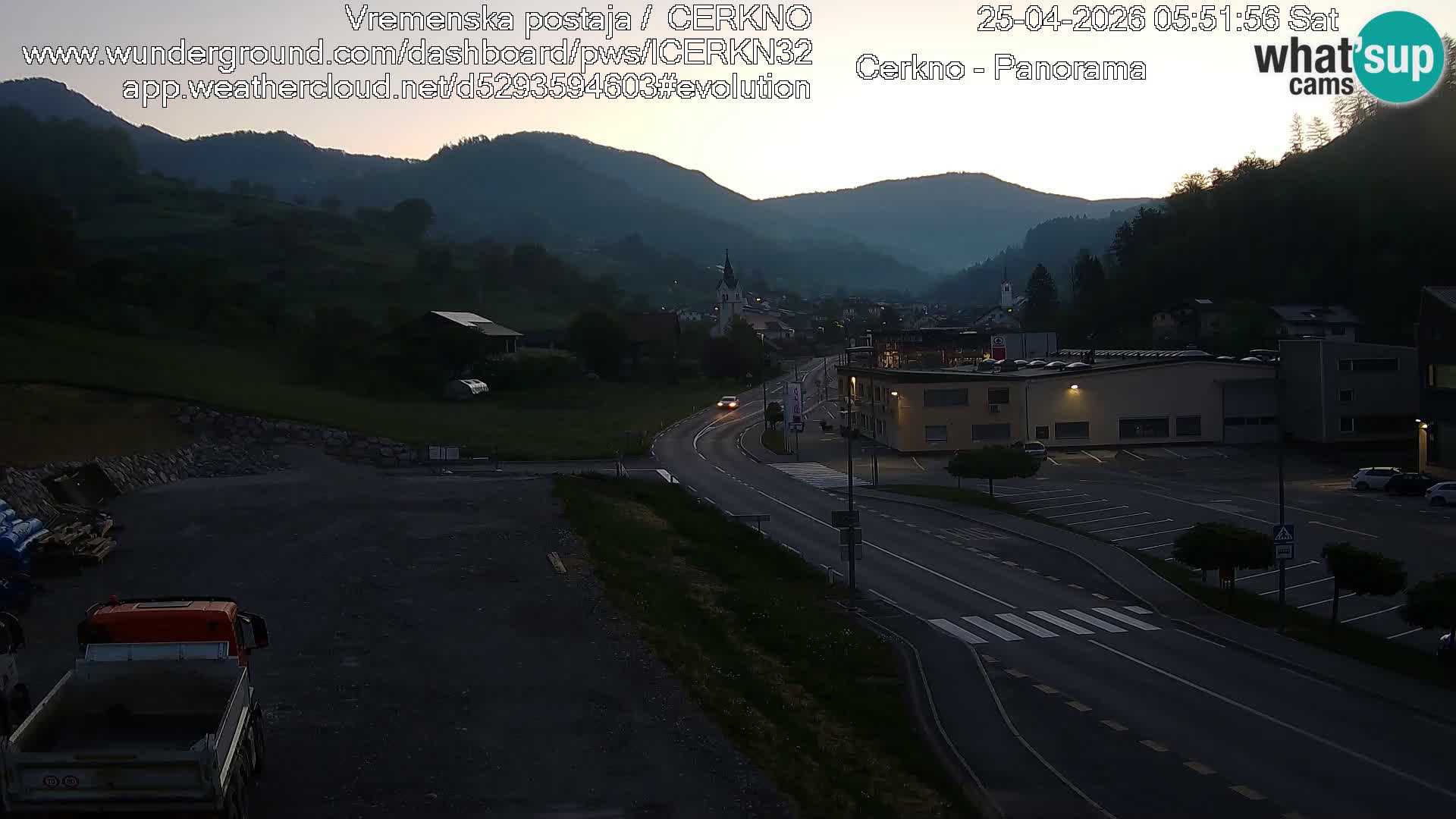 Webcam en direct – Entrée de la ville de Cerkno
