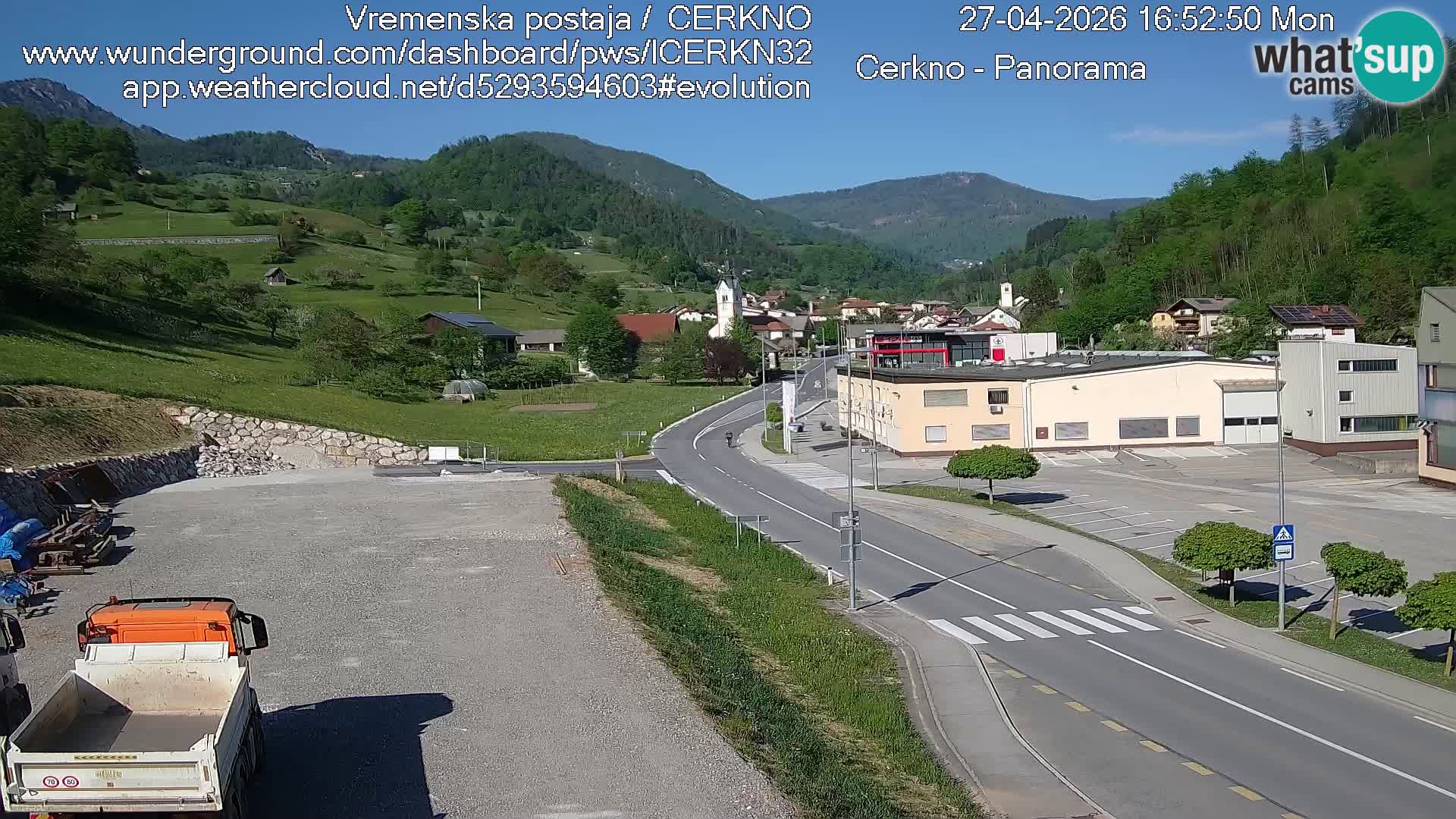 Webcam en direct – Entrée de la ville de Cerkno