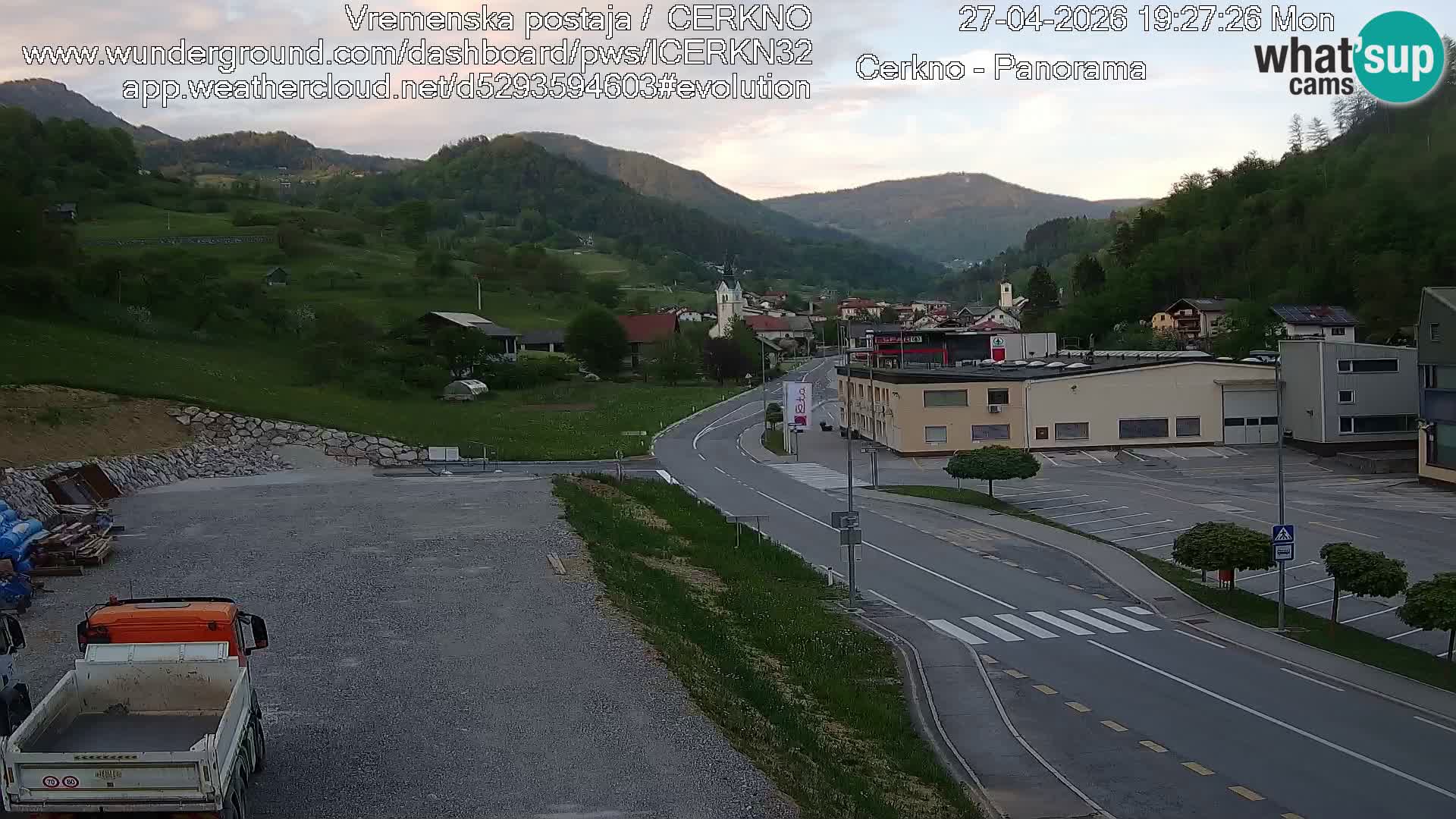 Cerkno entrada a la ciudad Webcam en vivo