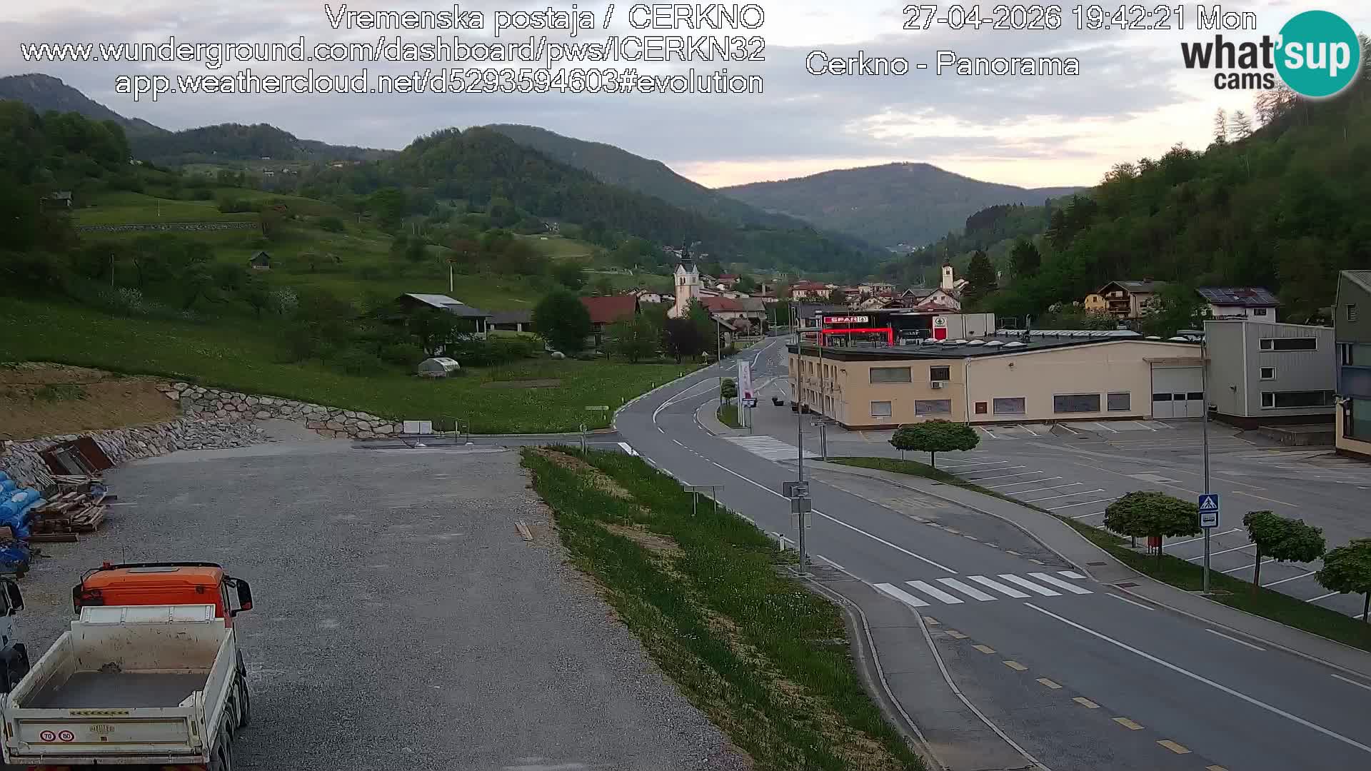 Cerkno entrada a la ciudad Webcam en vivo