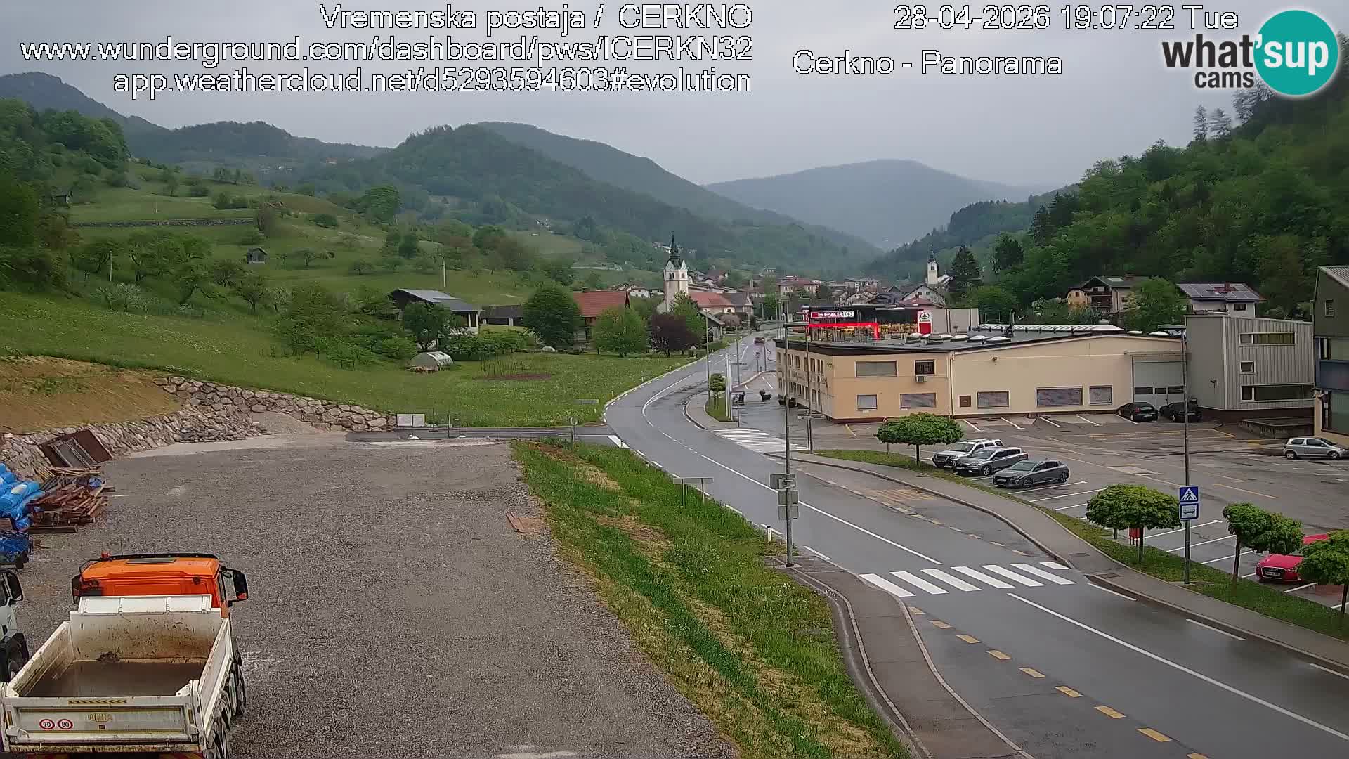 Webcam en direct – Entrée de la ville de Cerkno