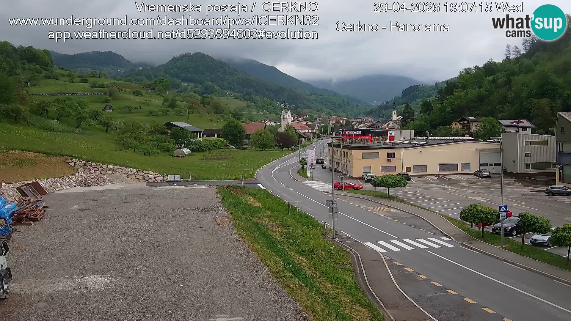 Webcam en direct – Entrée de la ville de Cerkno
