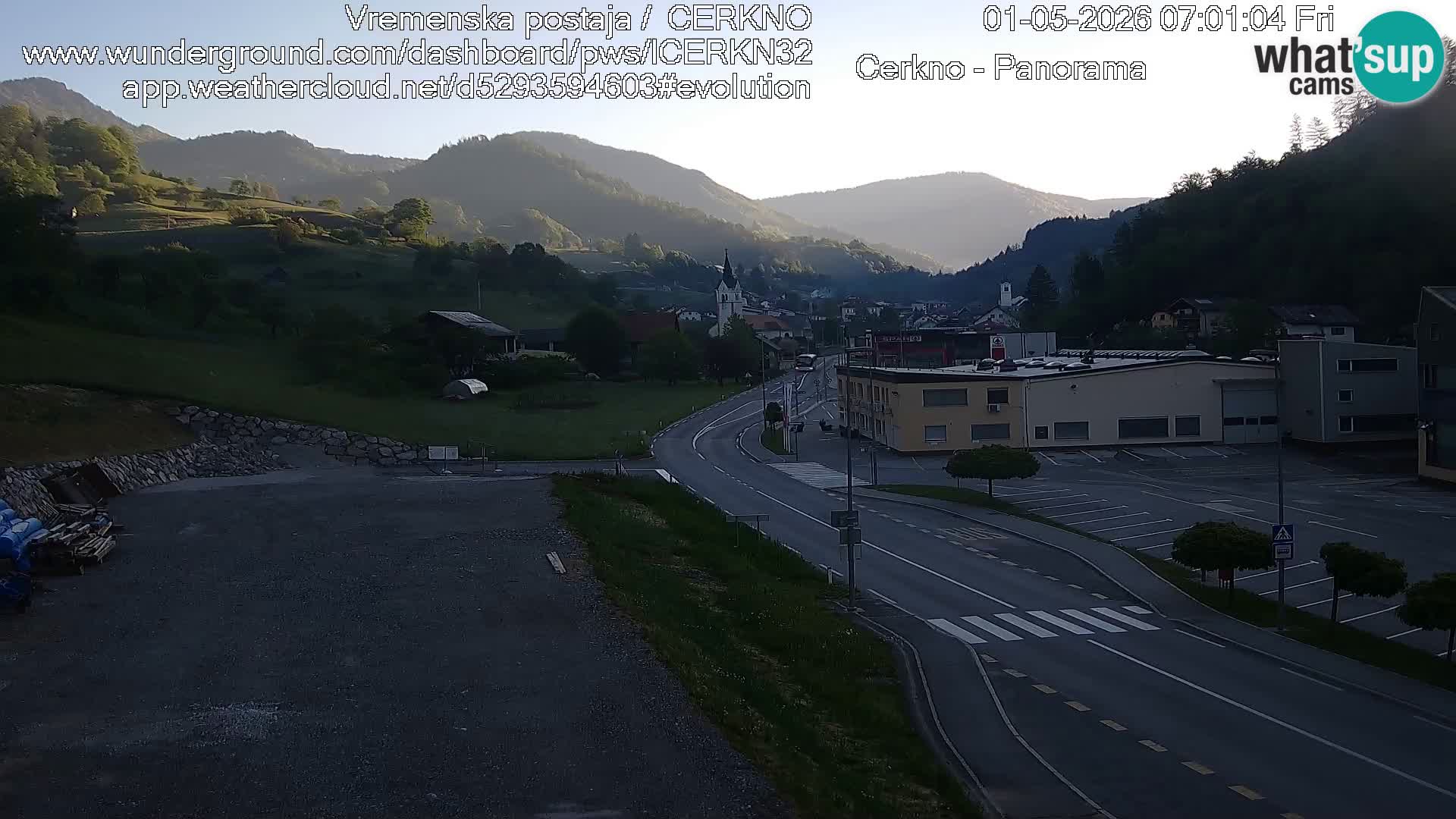 Webcam en direct – Entrée de la ville de Cerkno