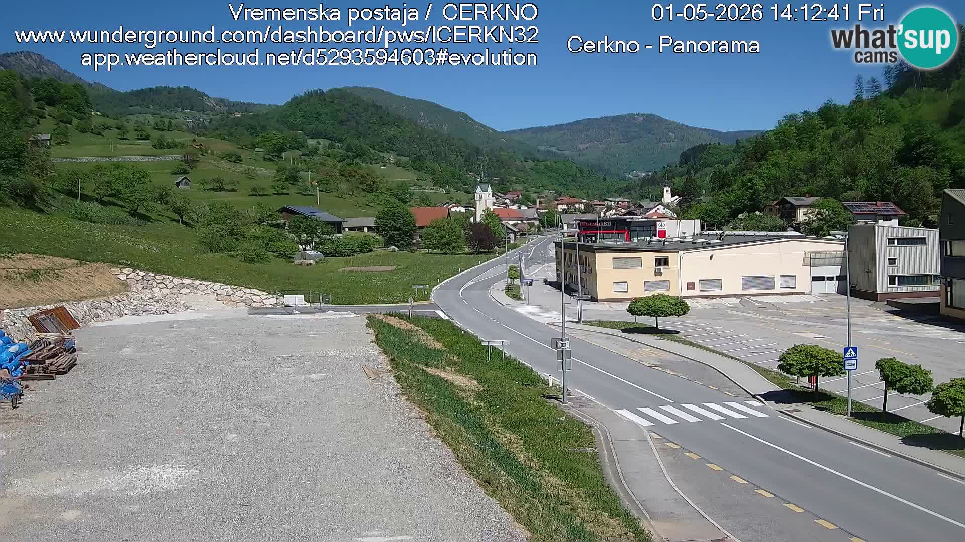 Cerkno city entrance Live Webcam