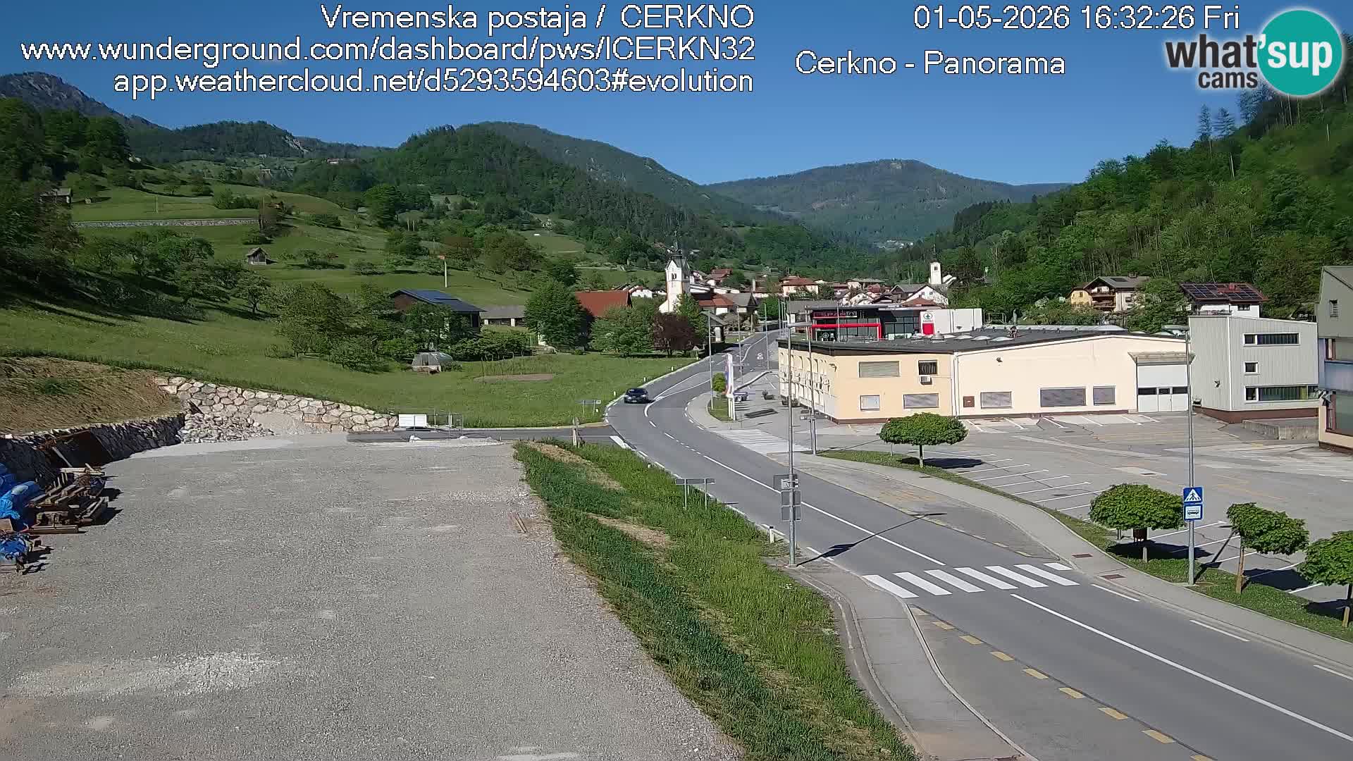 Cerkno city entrance Live Webcam