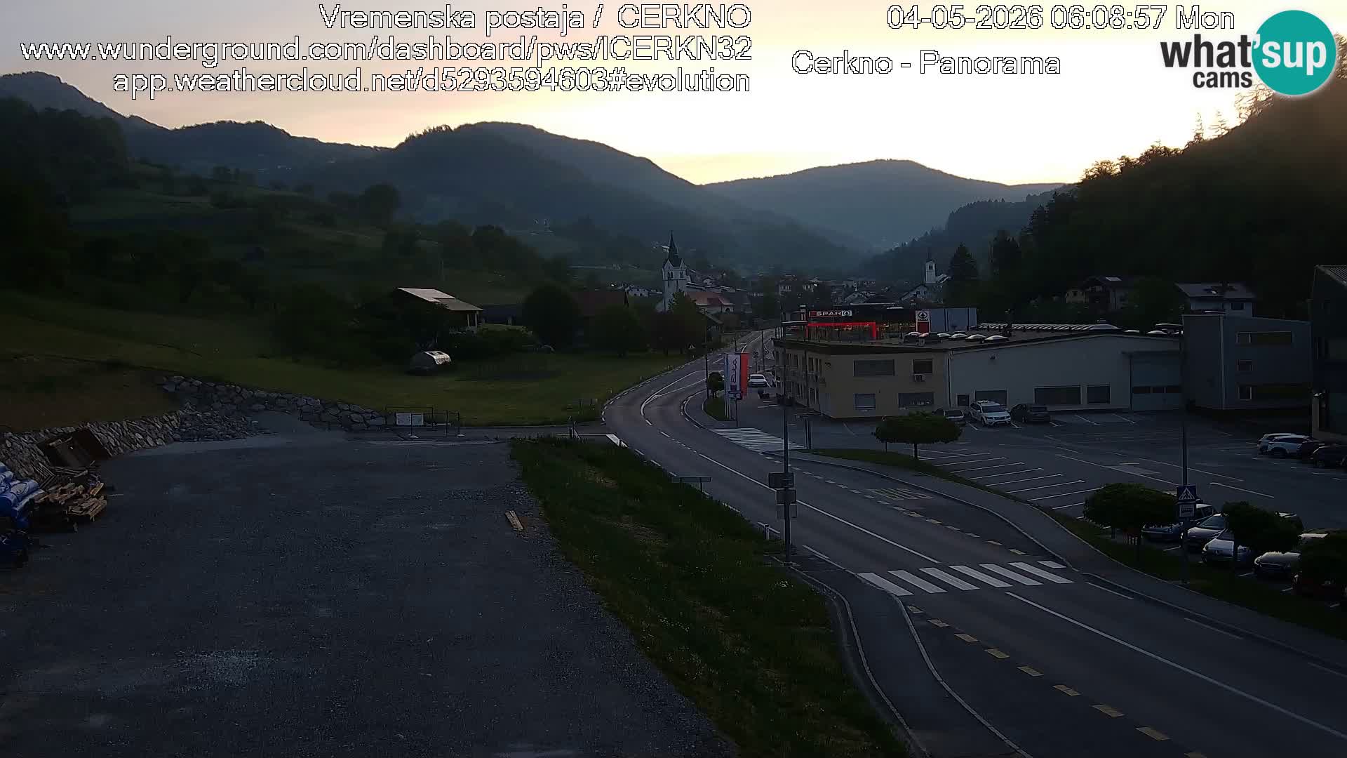 Cerkno entrada a la ciudad Webcam en vivo