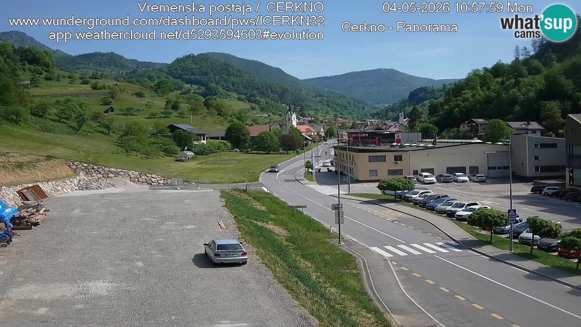 Cerkno city entrance Live Webcam