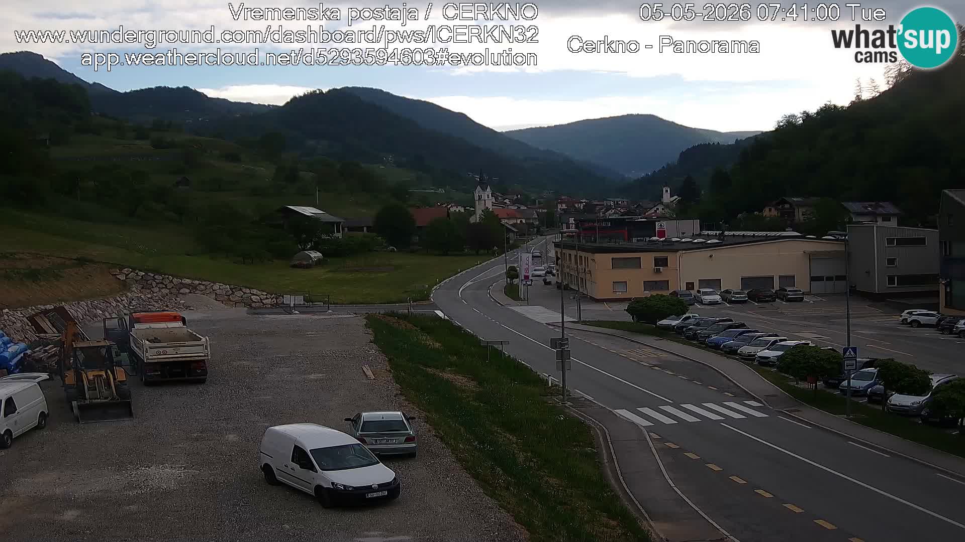 Cerkno city entrance Live Webcam
