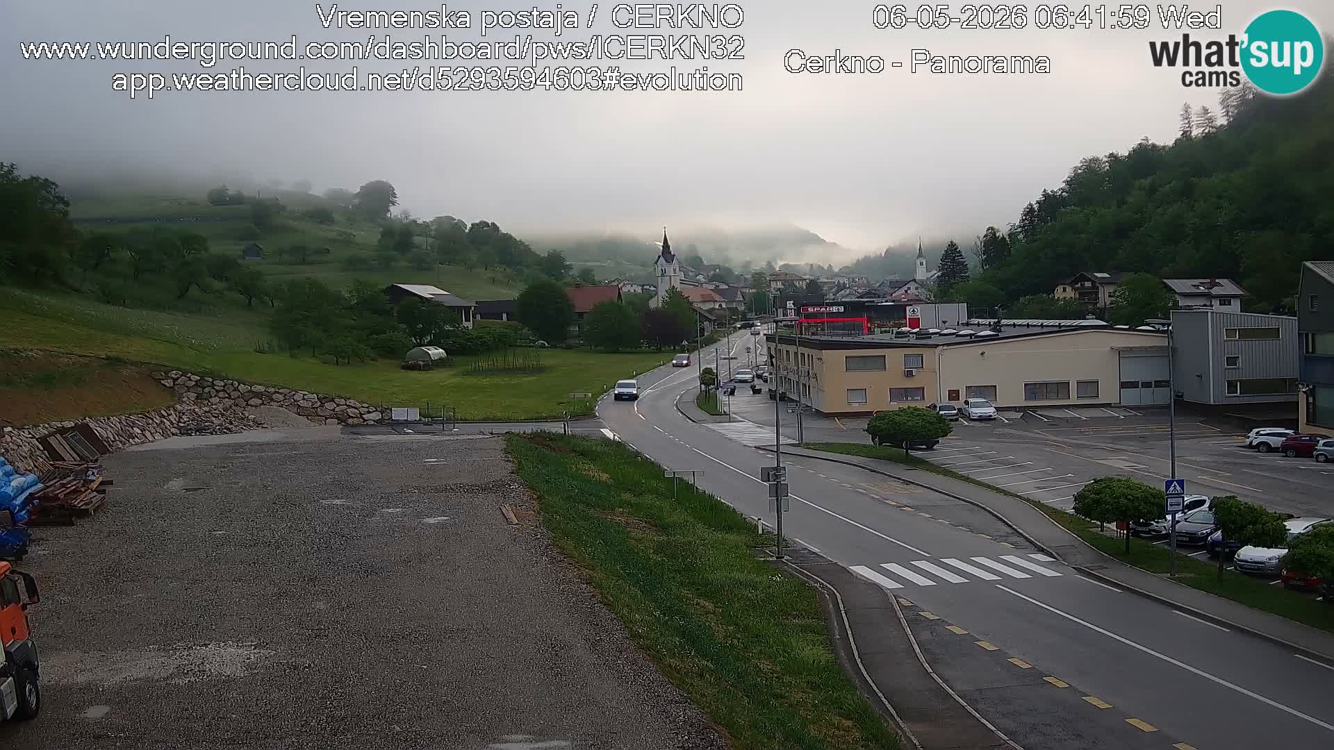 Webcam en direct – Entrée de la ville de Cerkno