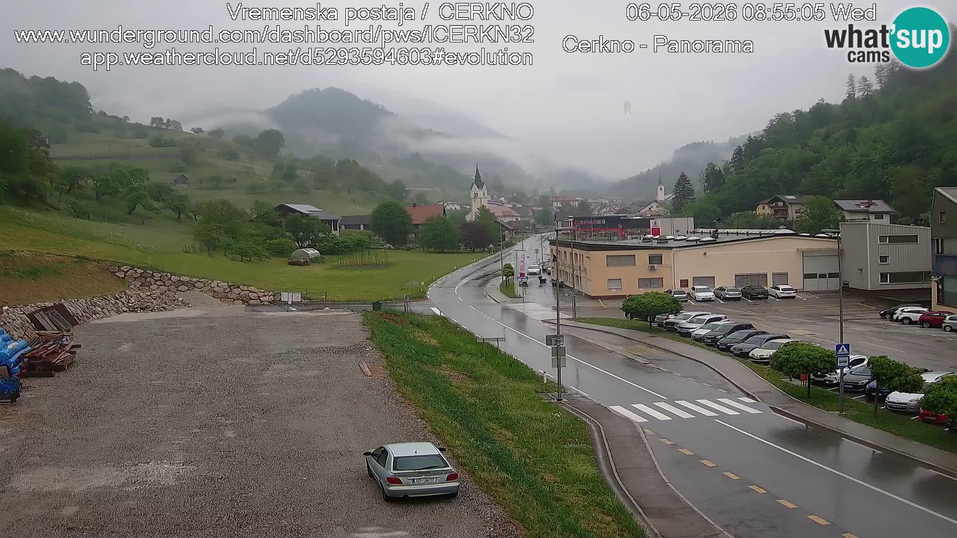 Cerkno city entrance Live Webcam