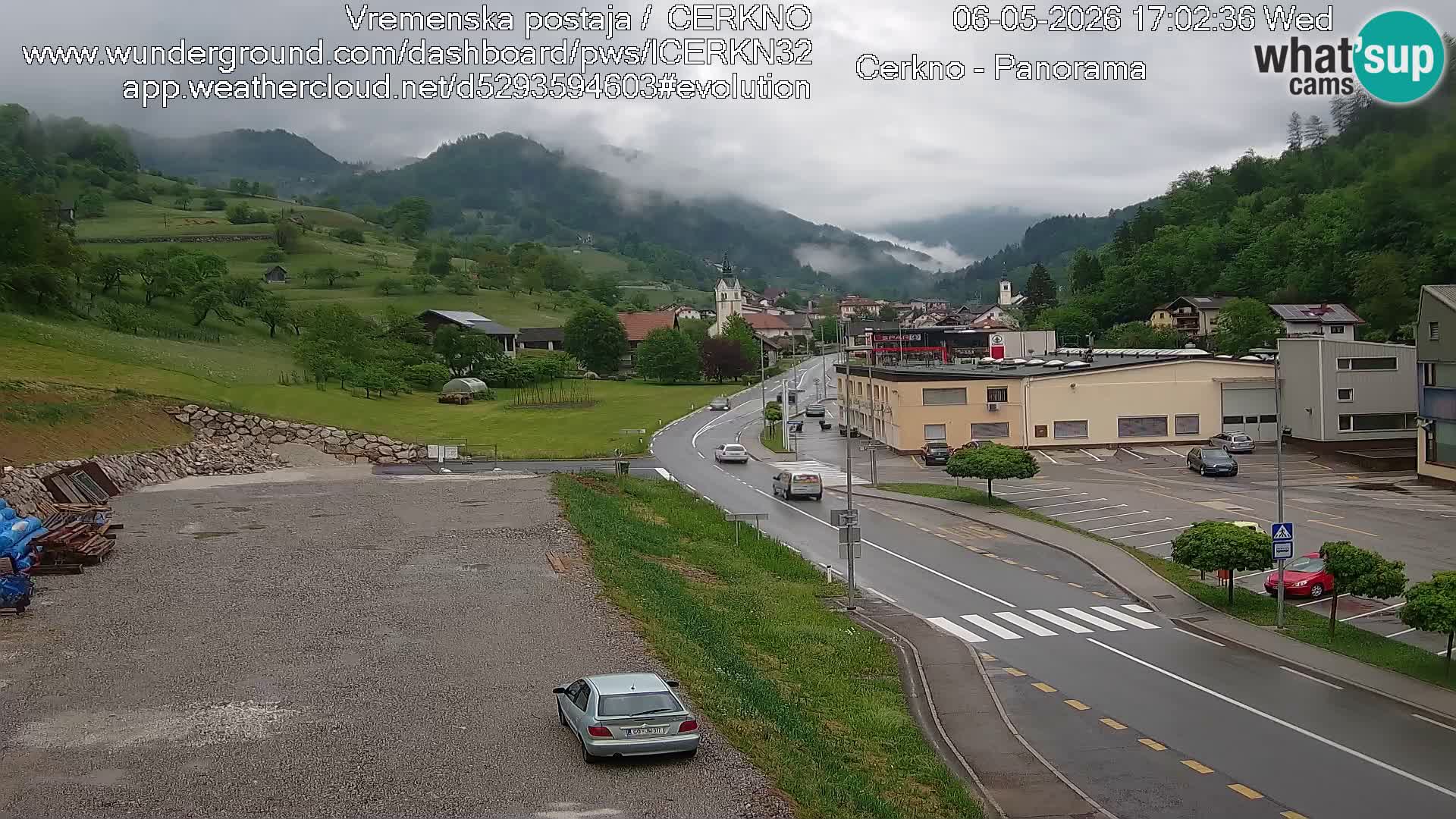 Webcam en direct – Entrée de la ville de Cerkno
