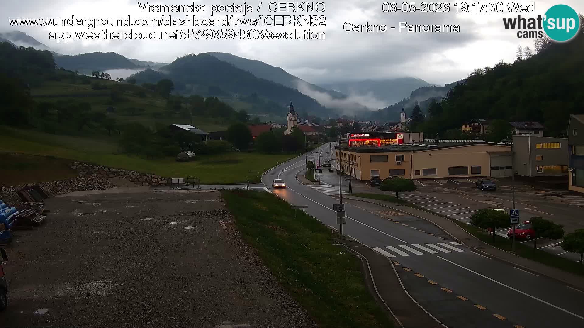 Cerkno entrada a la ciudad Webcam en vivo