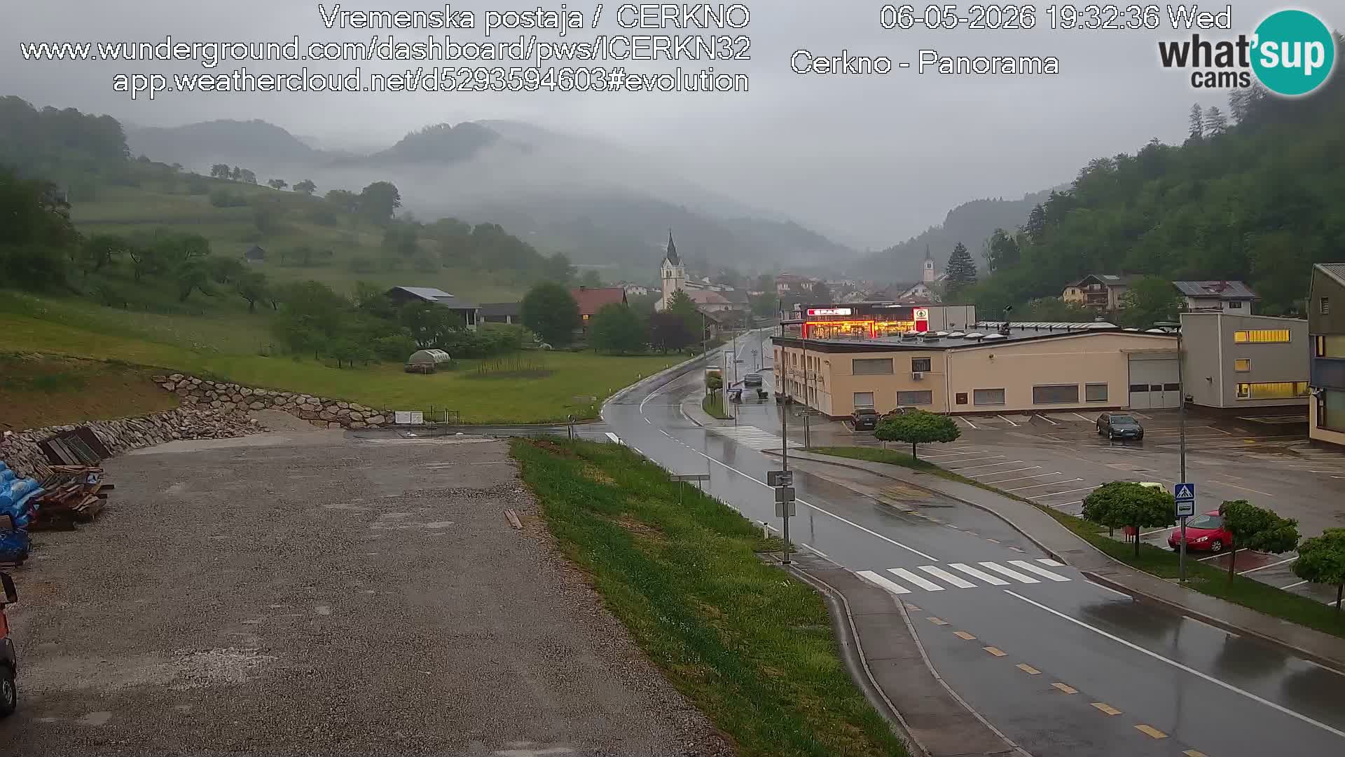 Webcam en direct – Entrée de la ville de Cerkno