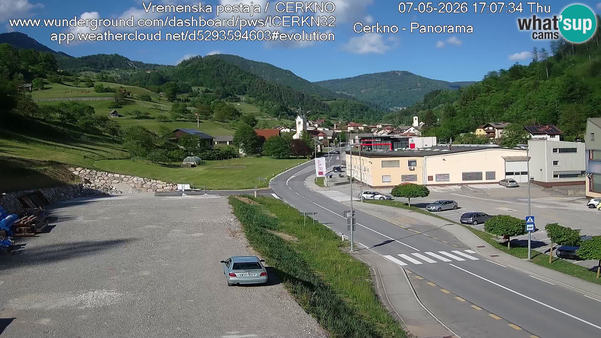 Webcam en direct – Entrée de la ville de Cerkno