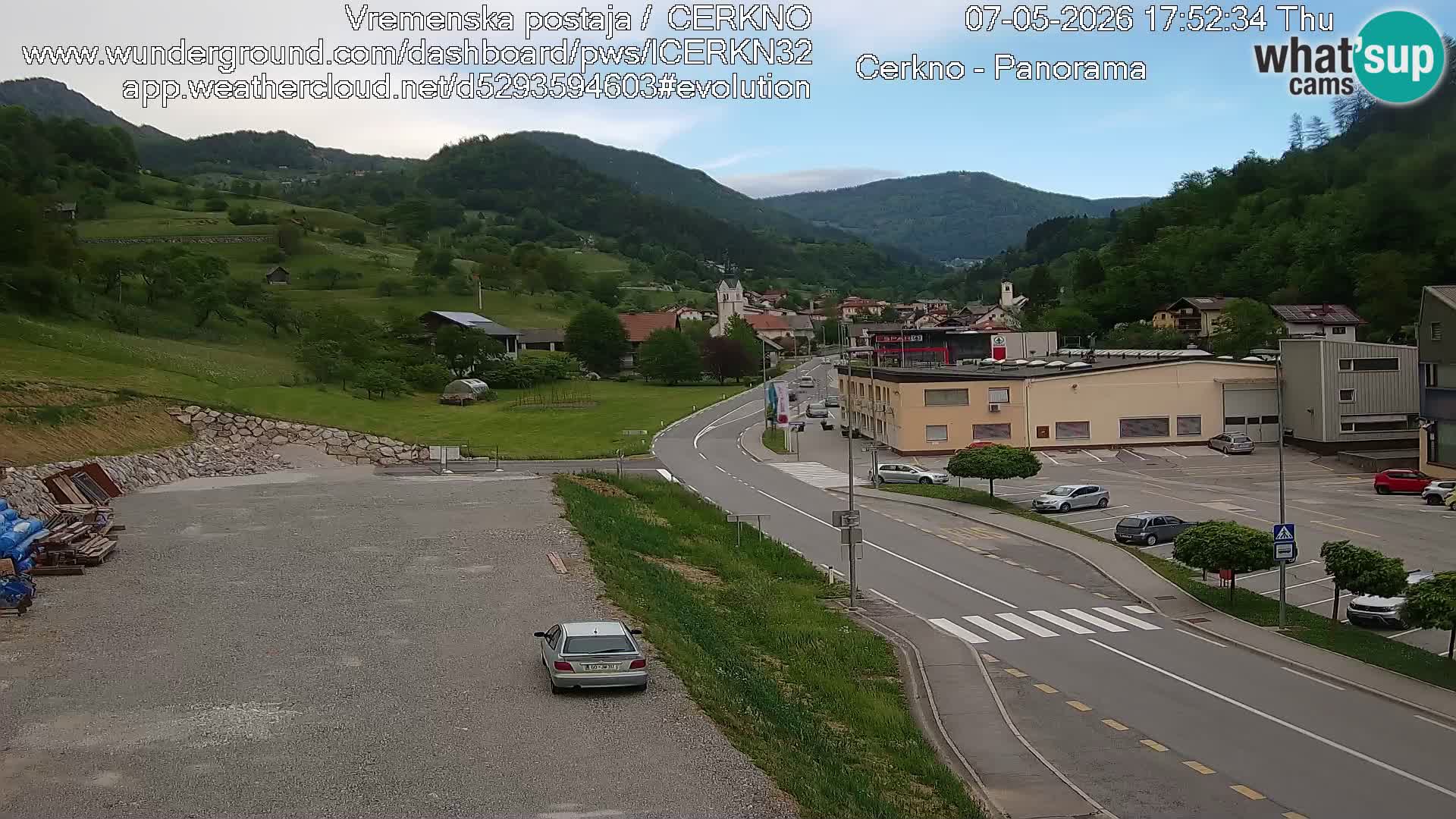 Webcam en direct – Entrée de la ville de Cerkno