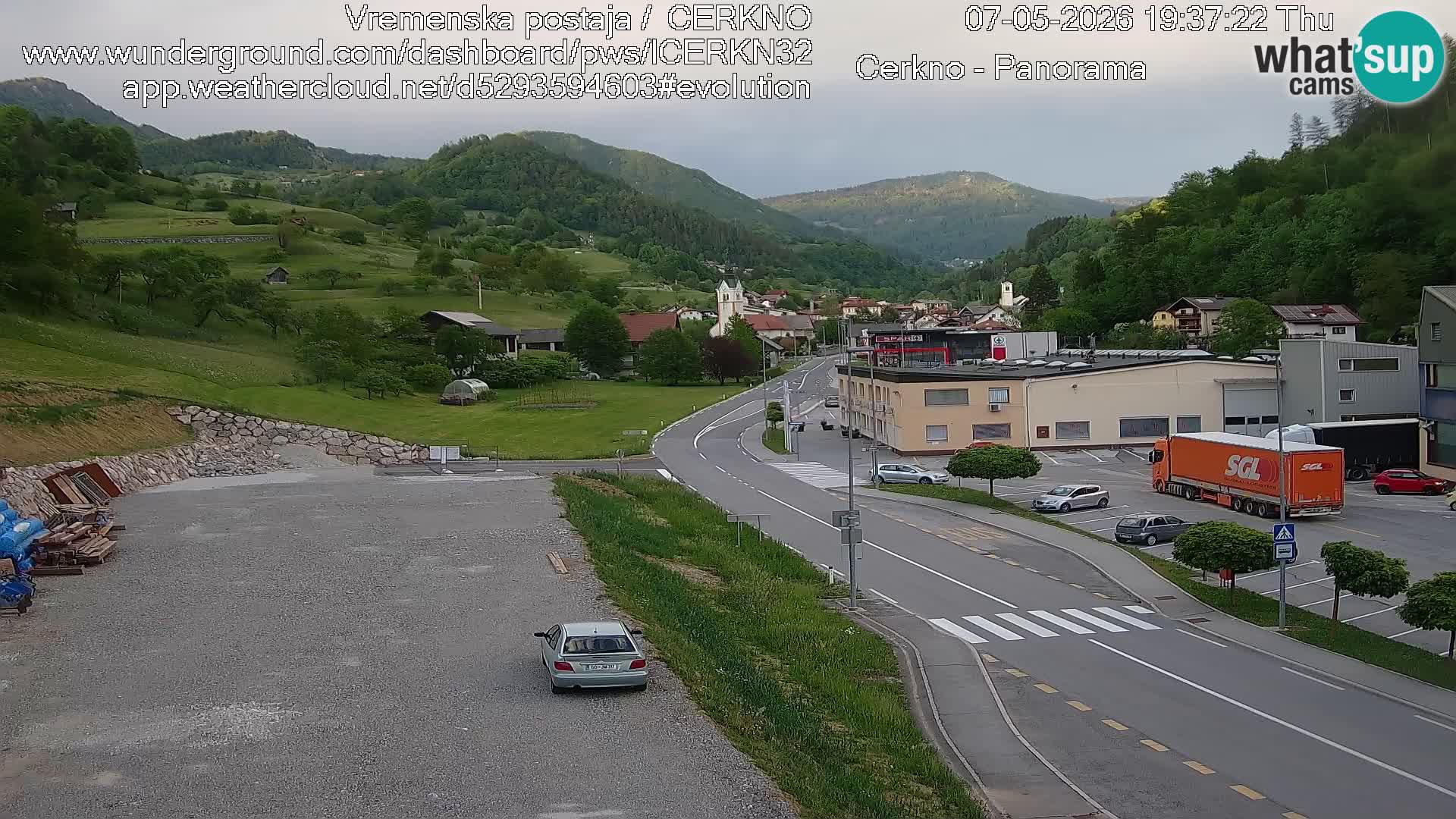 Cerkno entrada a la ciudad Webcam en vivo