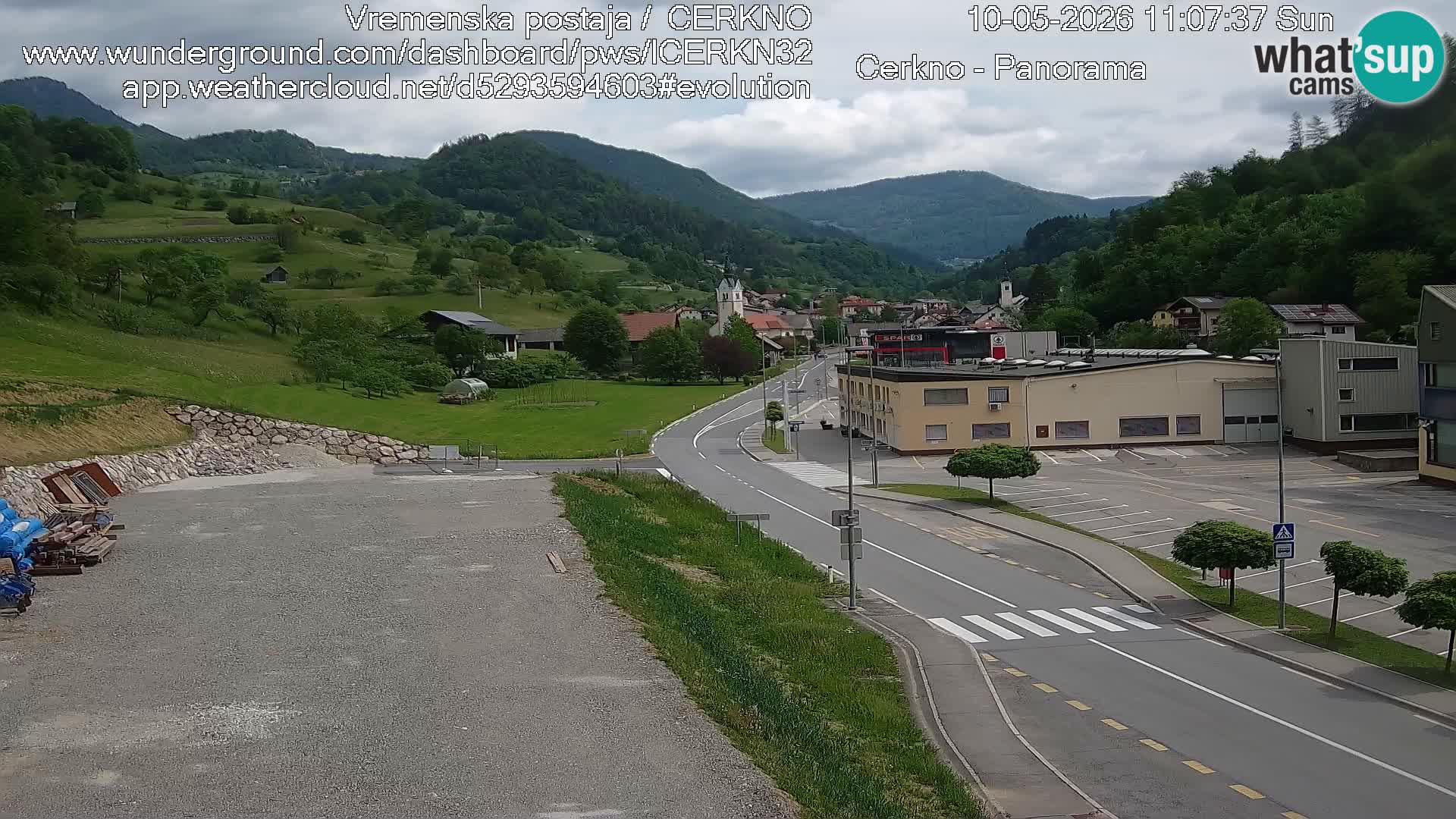 Cerkno entrada a la ciudad Webcam en vivo