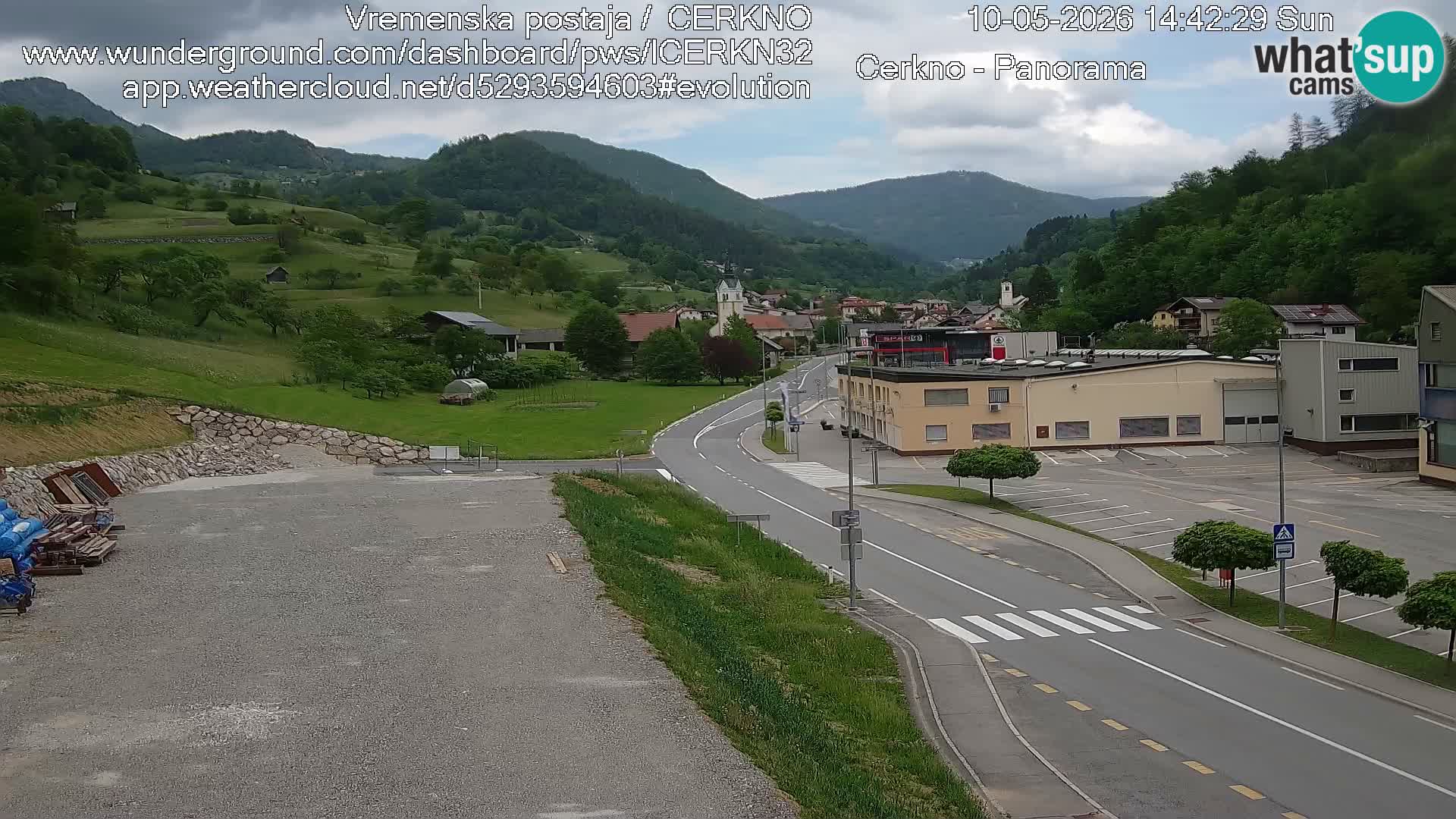 Cerkno city entrance Live Webcam