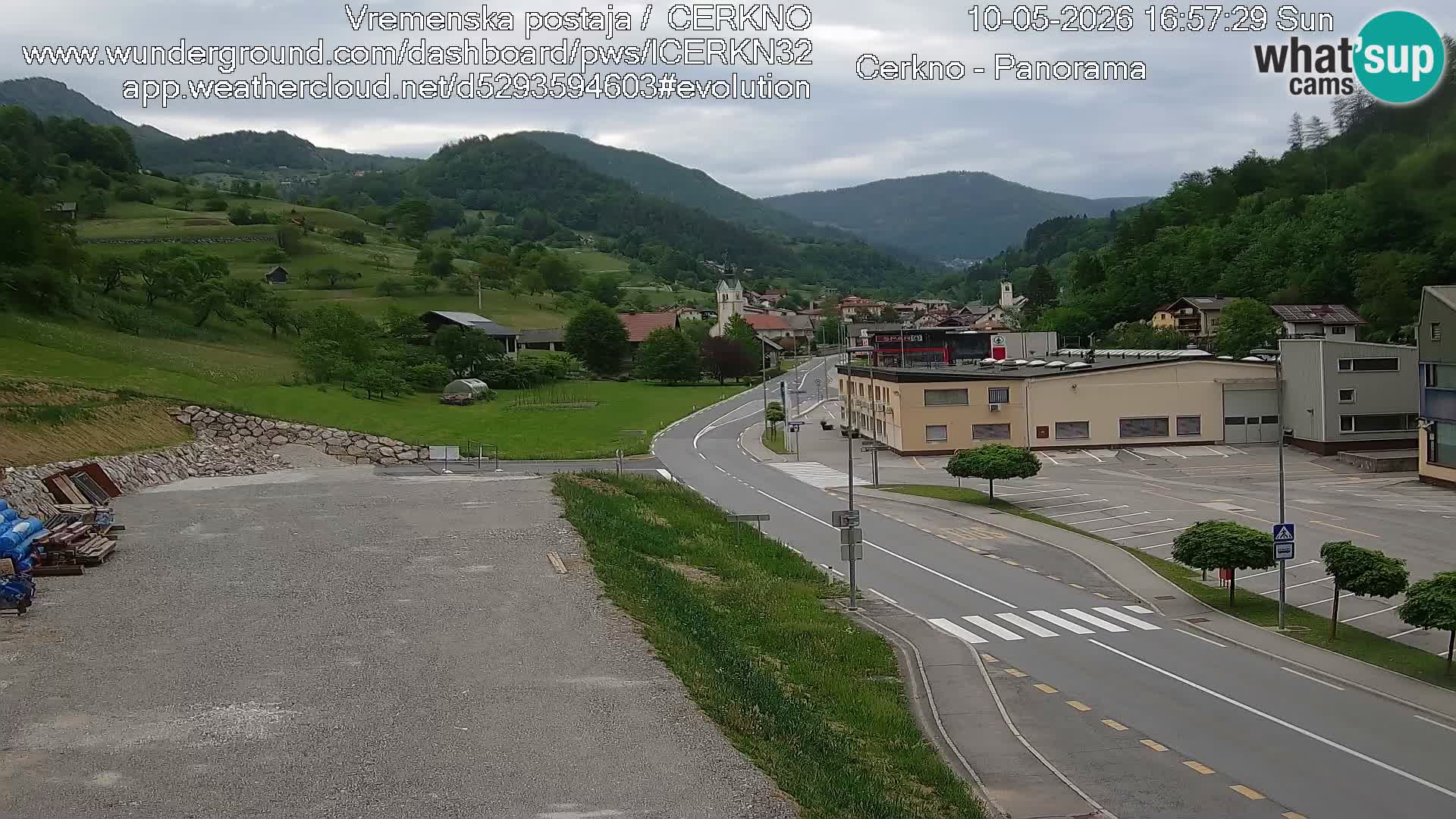 Cerkno entrada a la ciudad Webcam en vivo