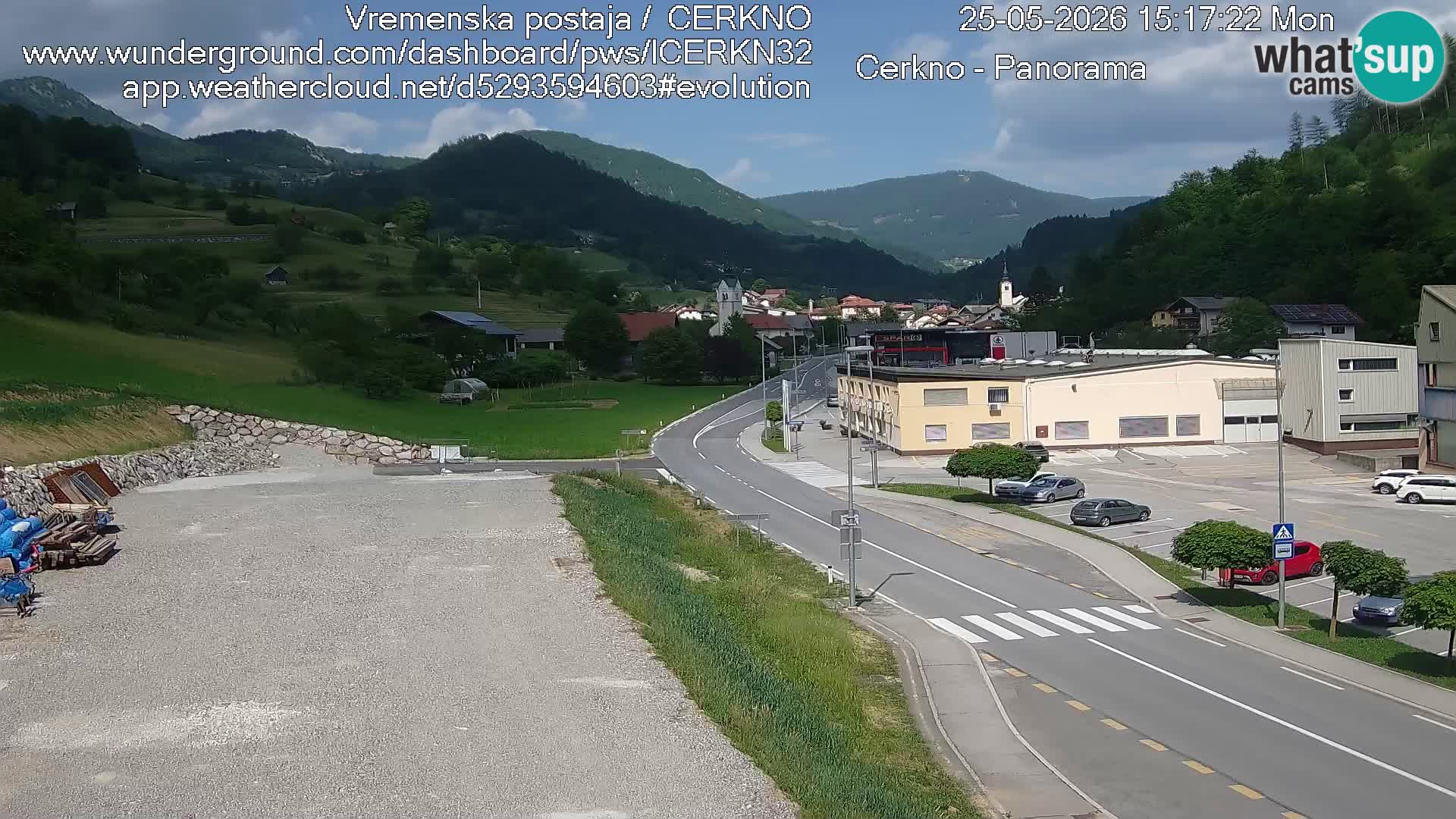 Cerkno city entrance Live Webcam