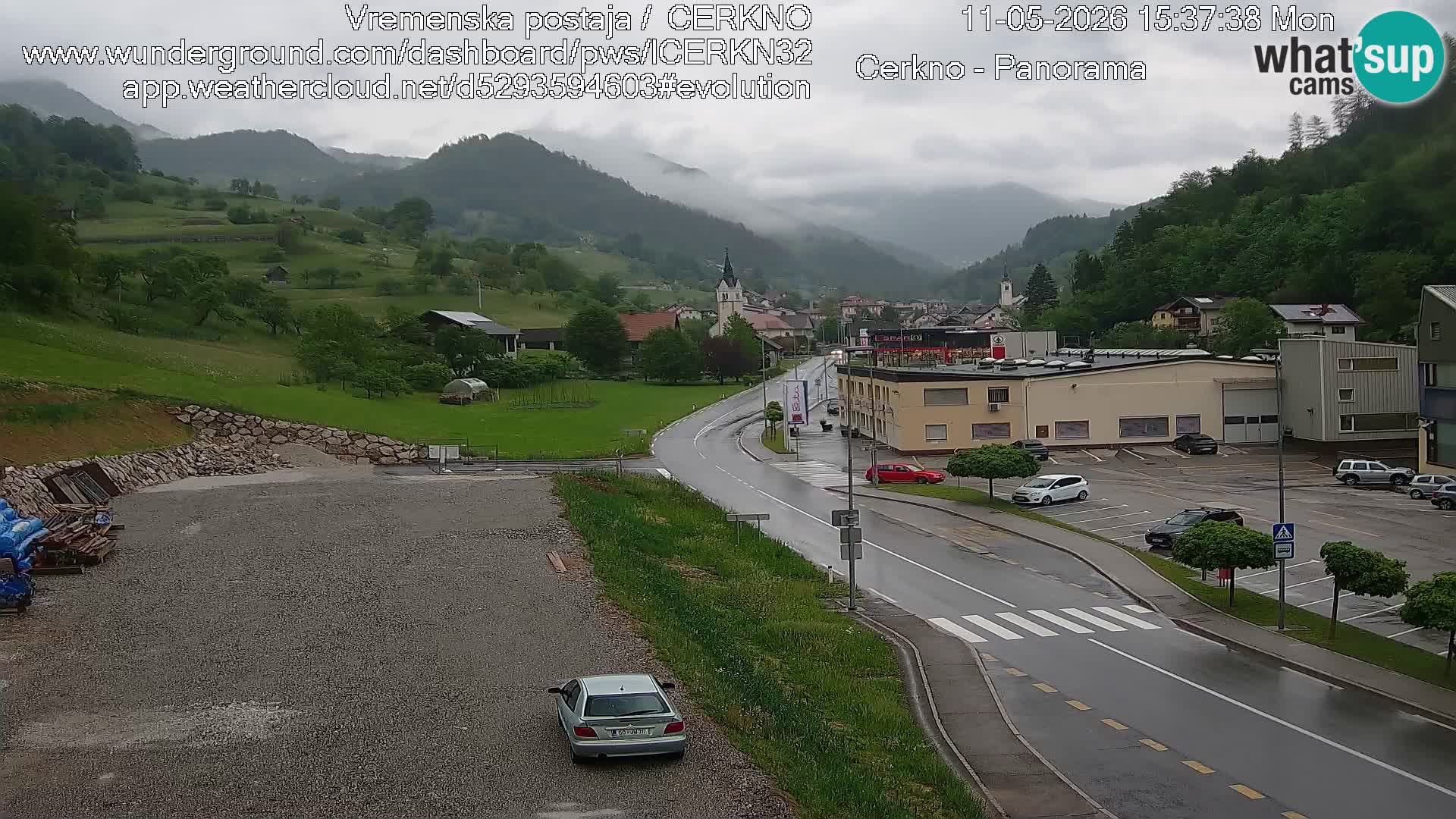 Webcam en direct – Entrée de la ville de Cerkno