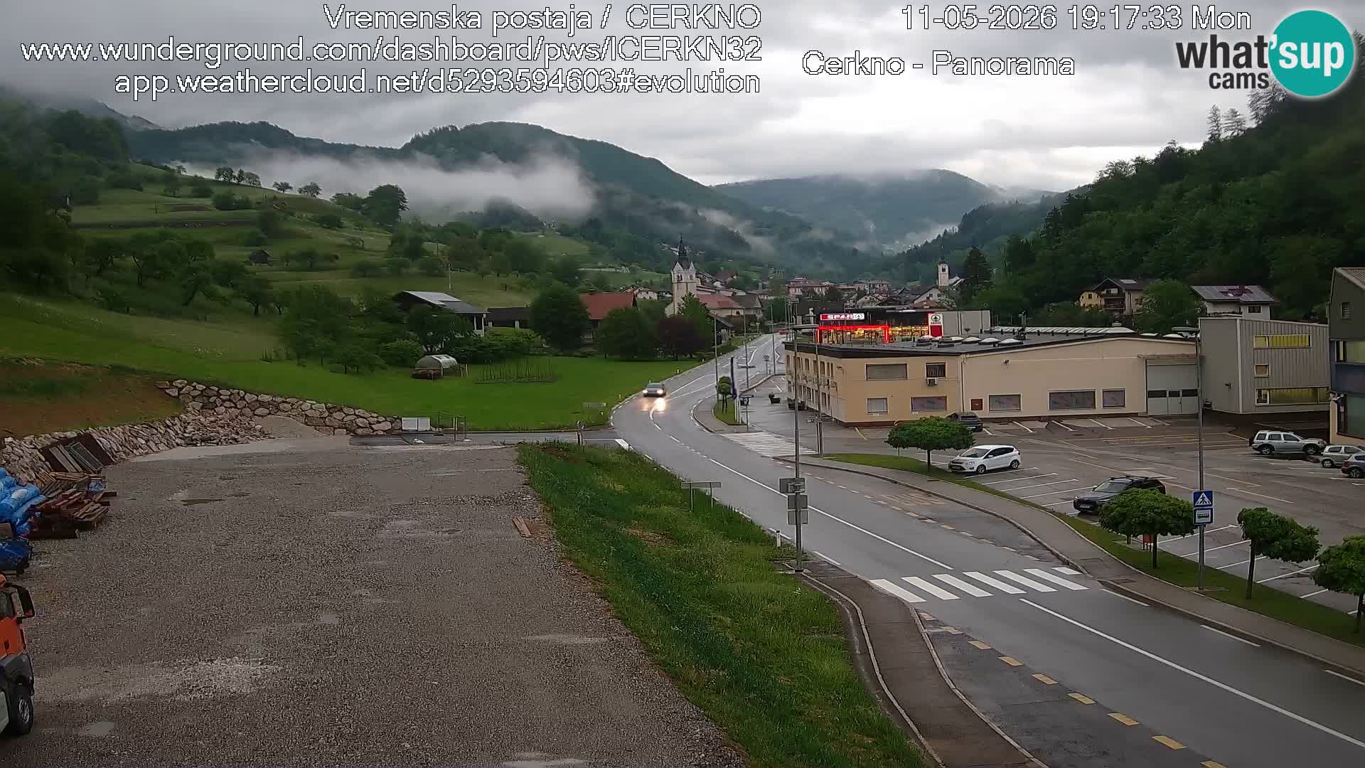 Webcam en direct – Entrée de la ville de Cerkno