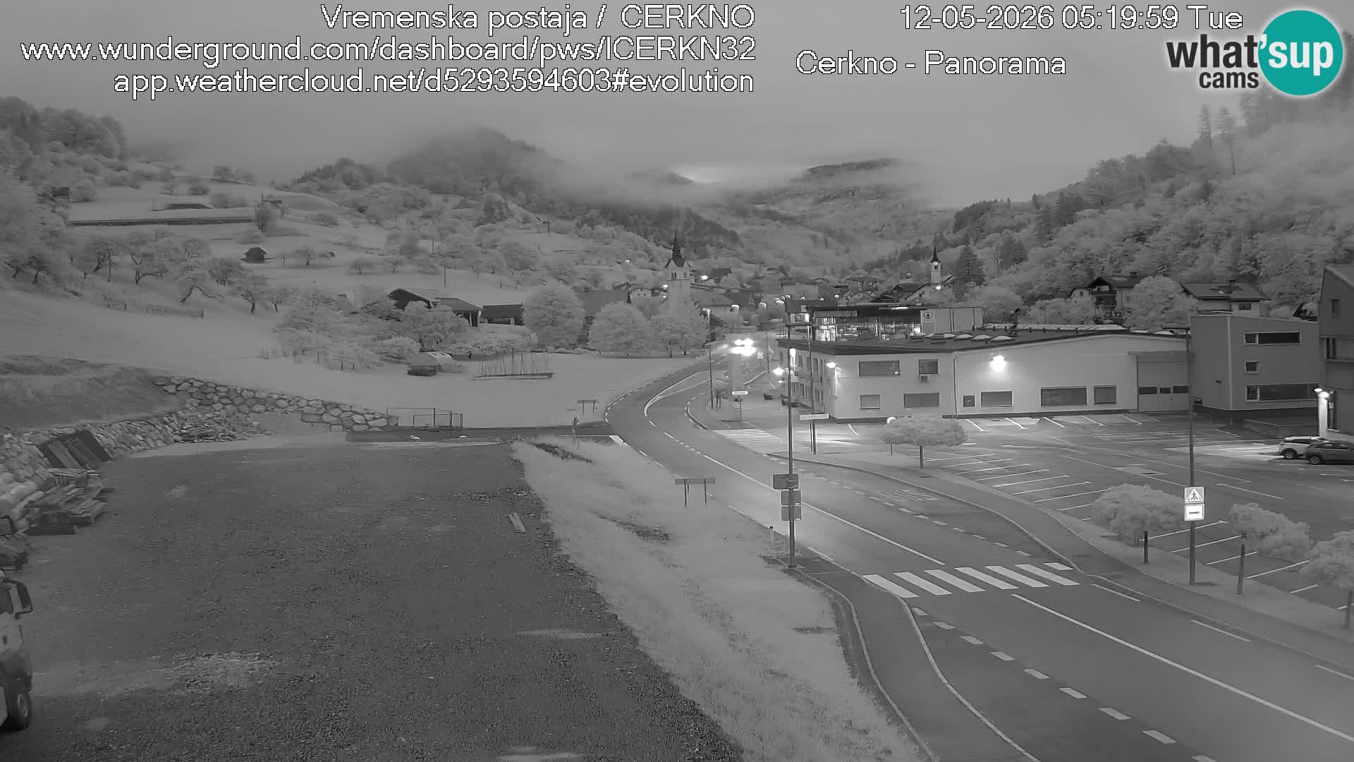 Webcam en direct – Entrée de la ville de Cerkno