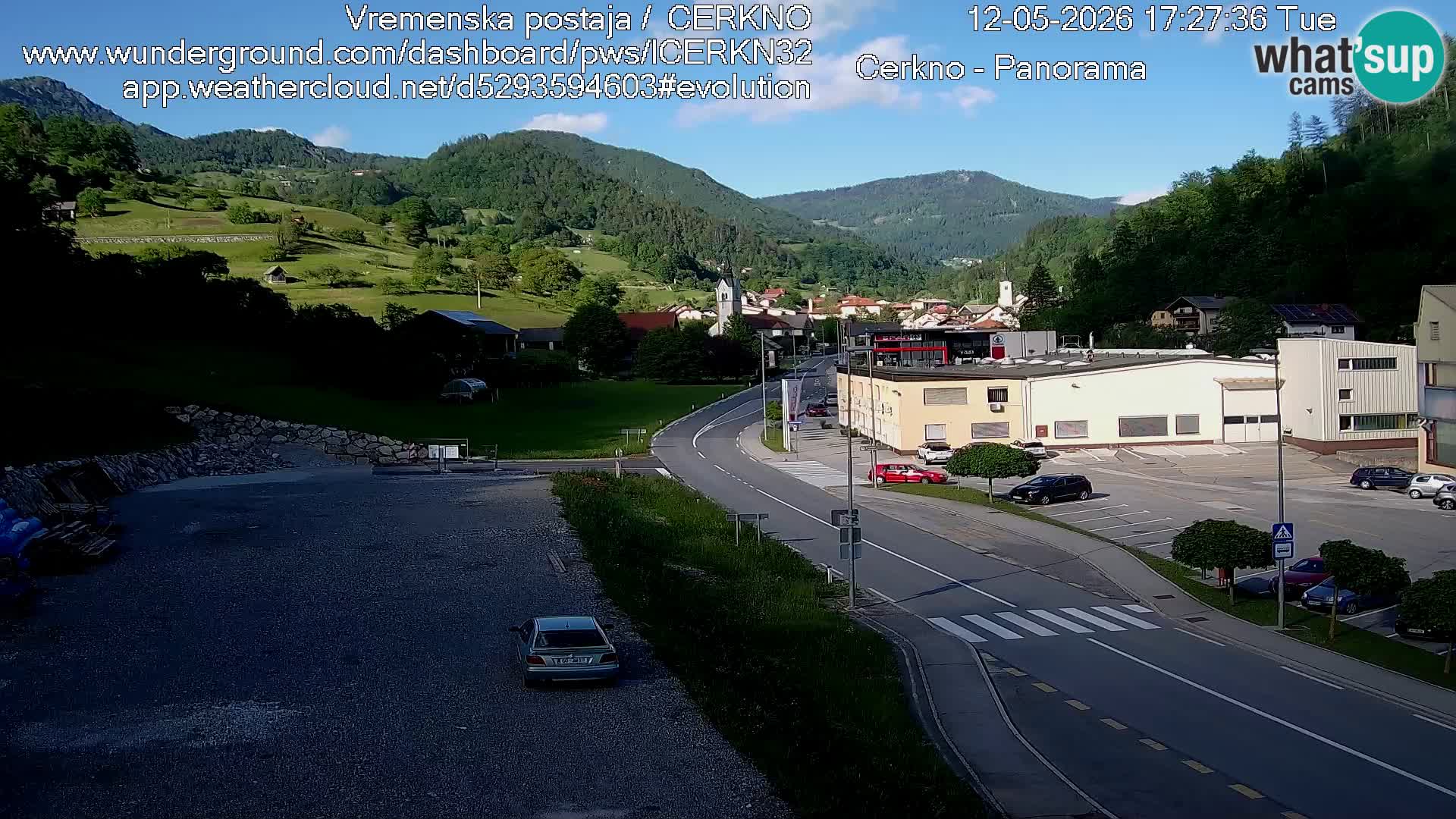 Webcam en direct – Entrée de la ville de Cerkno