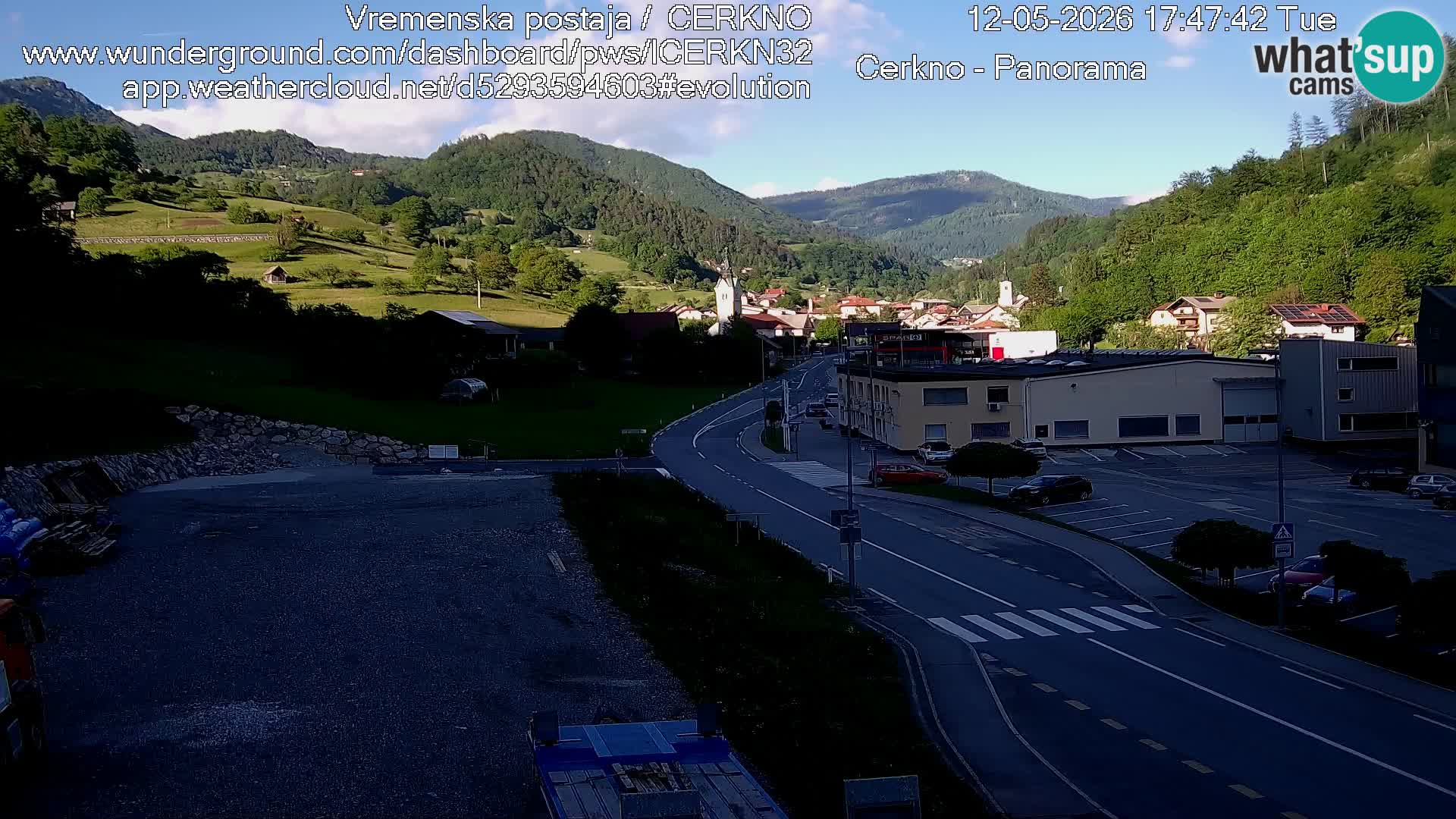 Webcam en direct – Entrée de la ville de Cerkno