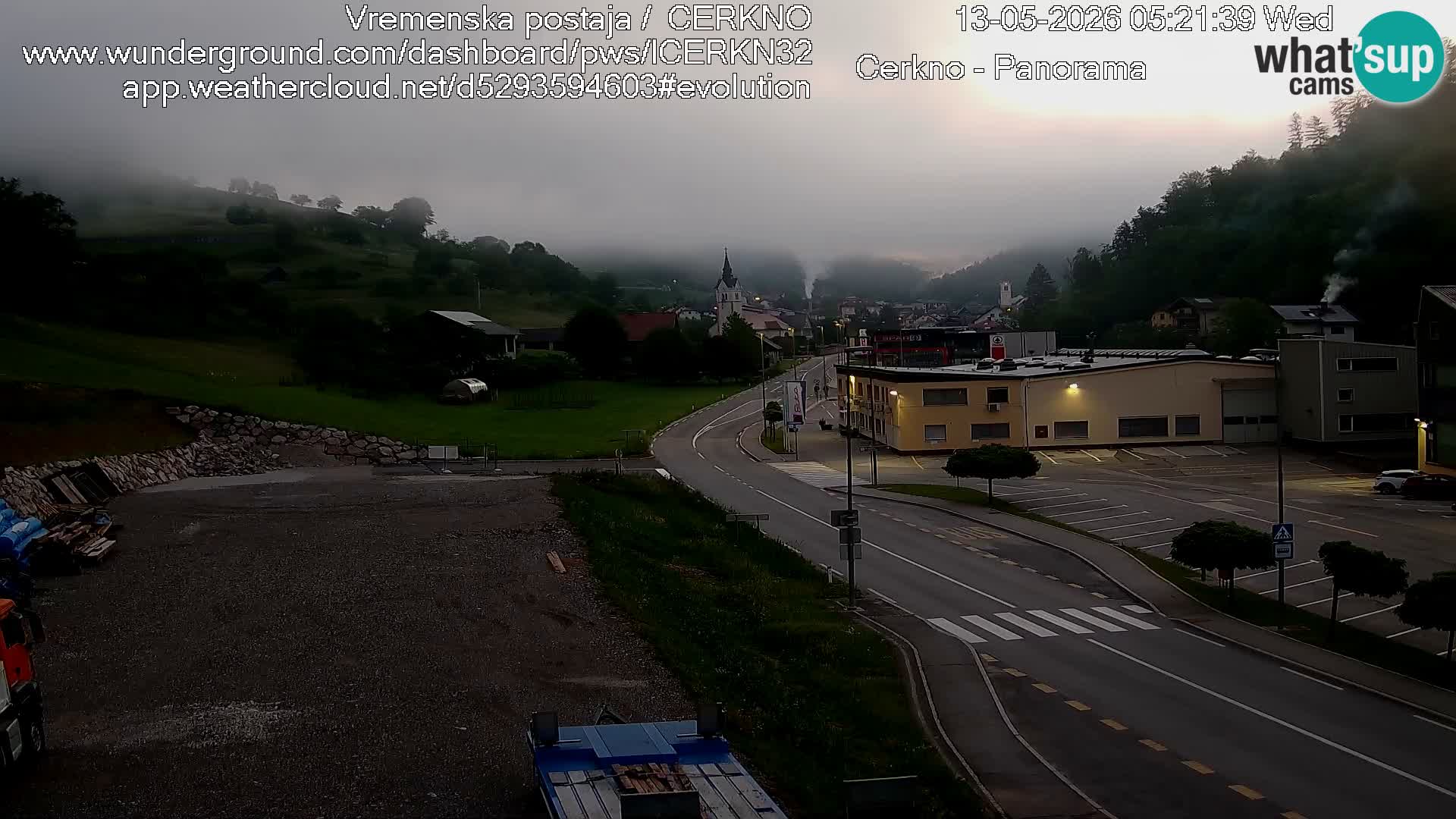 Cerkno entrada a la ciudad Webcam en vivo