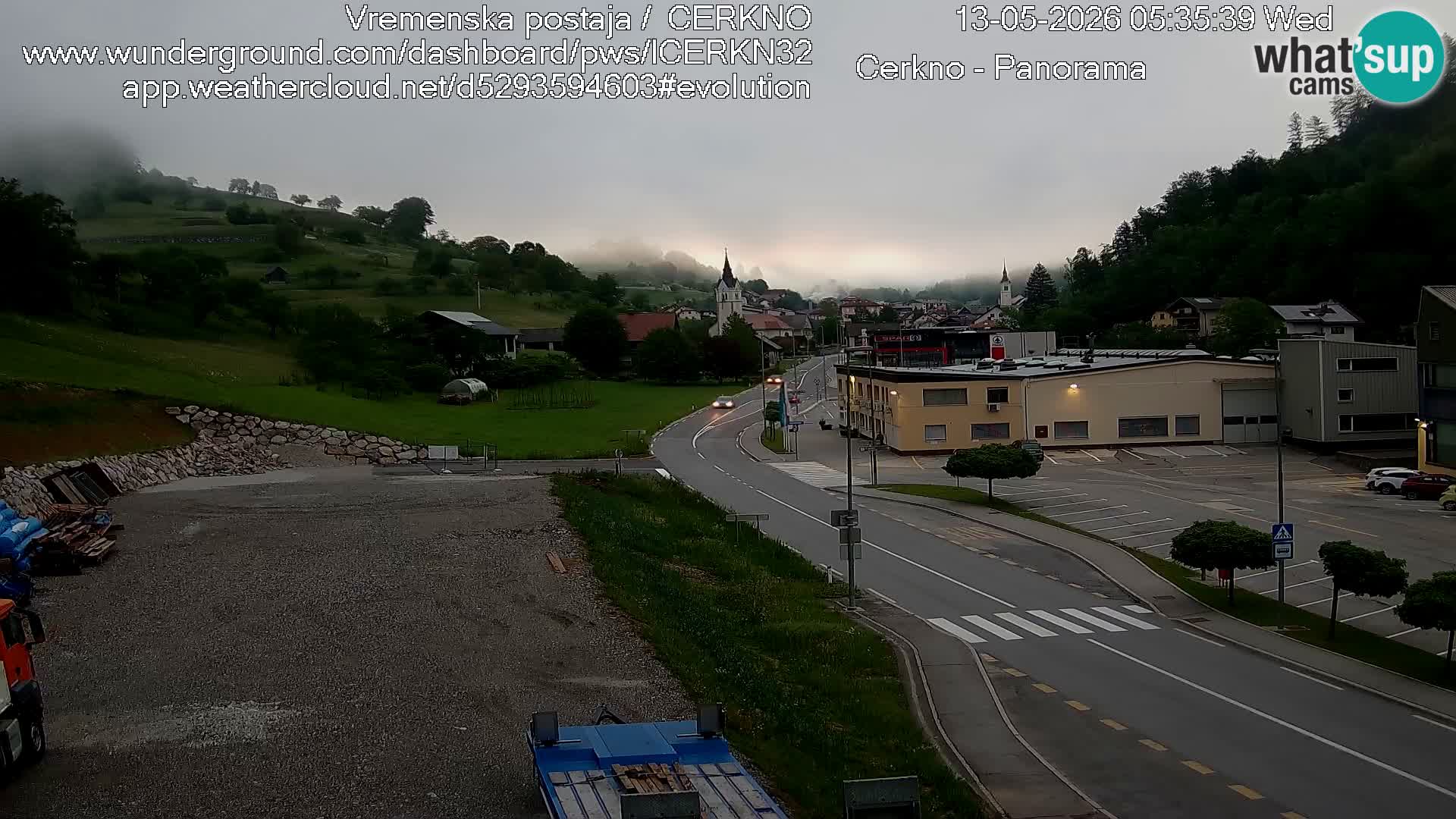 Webcam en direct – Entrée de la ville de Cerkno