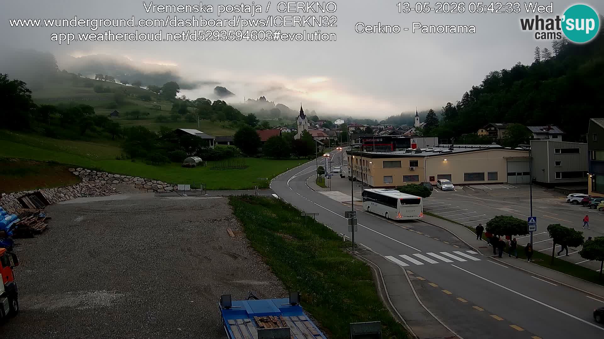 Cerkno city entrance Live Webcam
