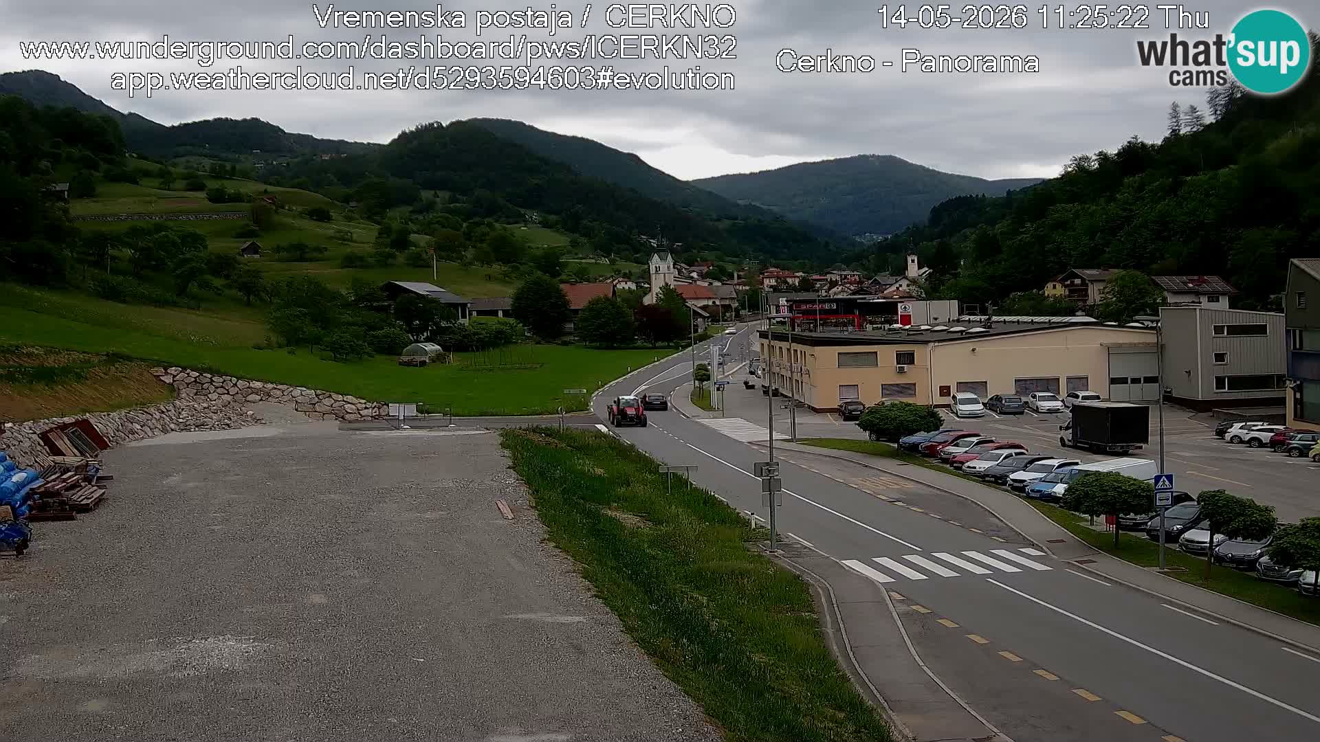 Webcam en direct – Entrée de la ville de Cerkno