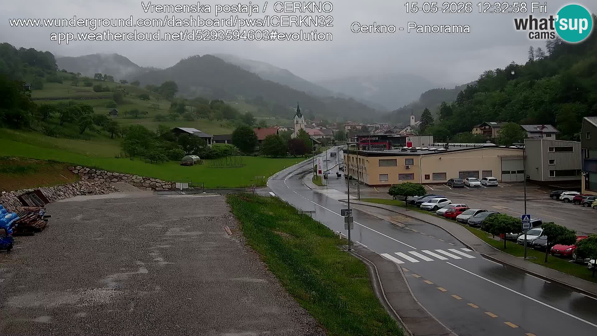 Cerkno city entrance Live Webcam
