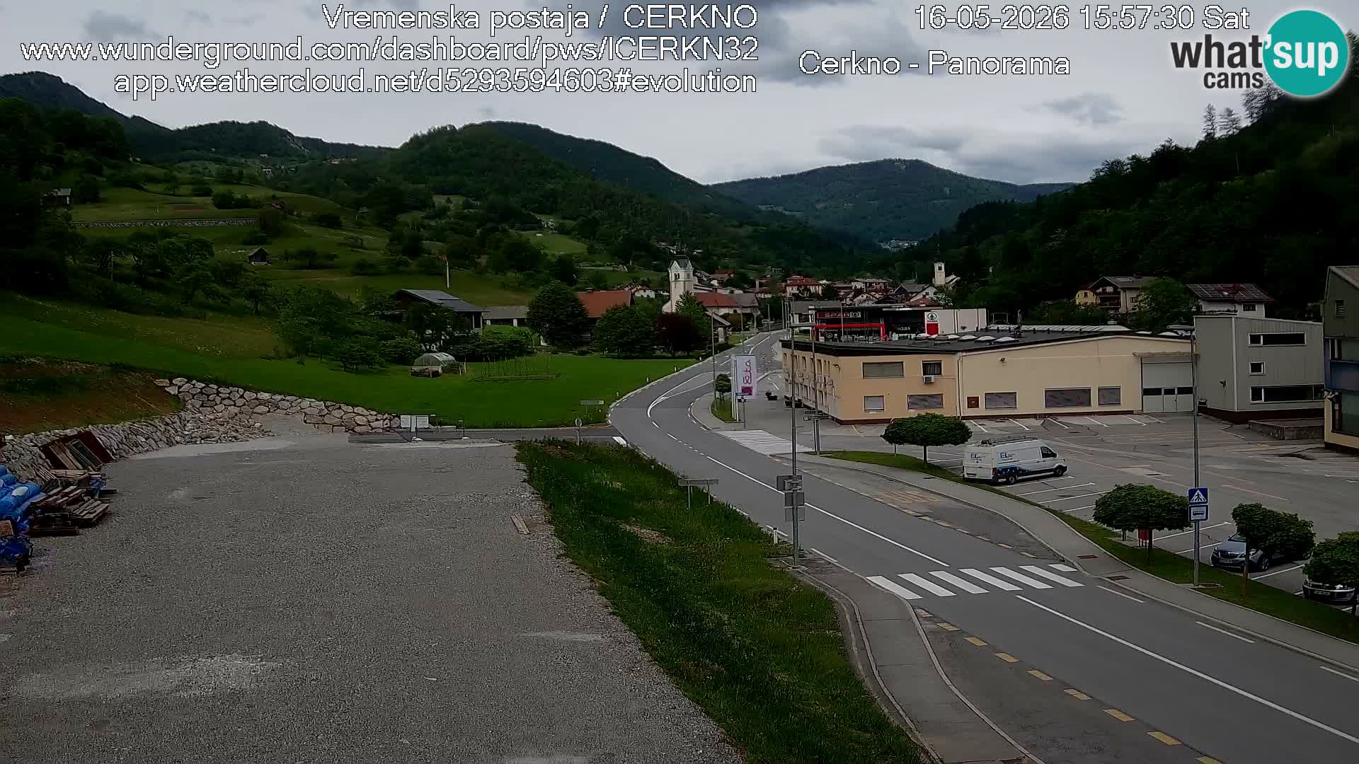 Webcam en direct – Entrée de la ville de Cerkno