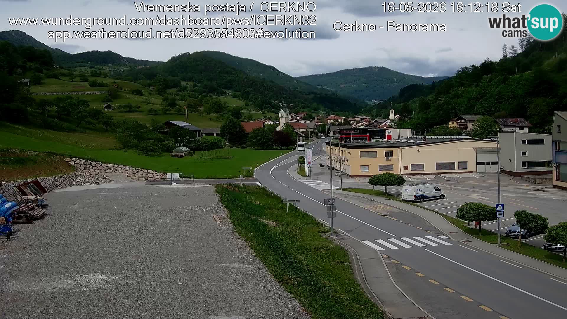Webcam en direct – Entrée de la ville de Cerkno