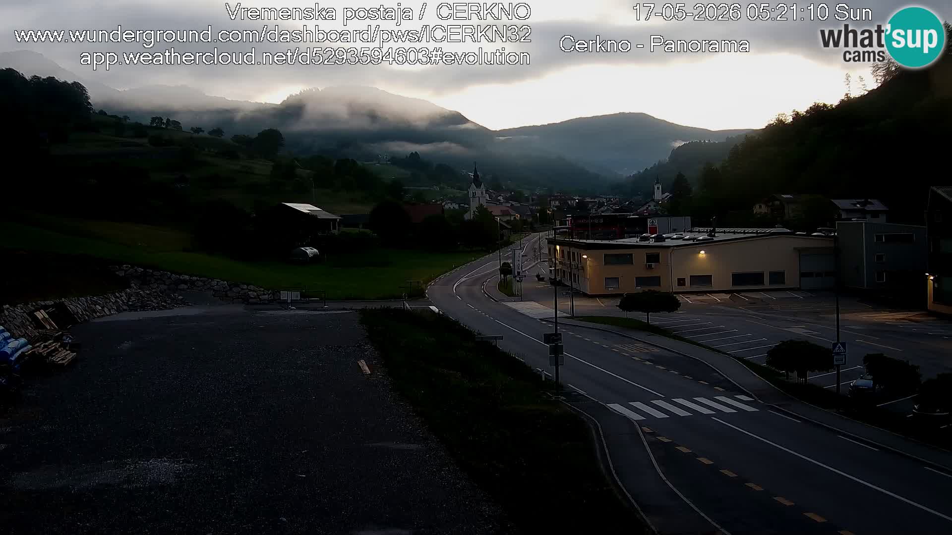 Webcam en direct – Entrée de la ville de Cerkno