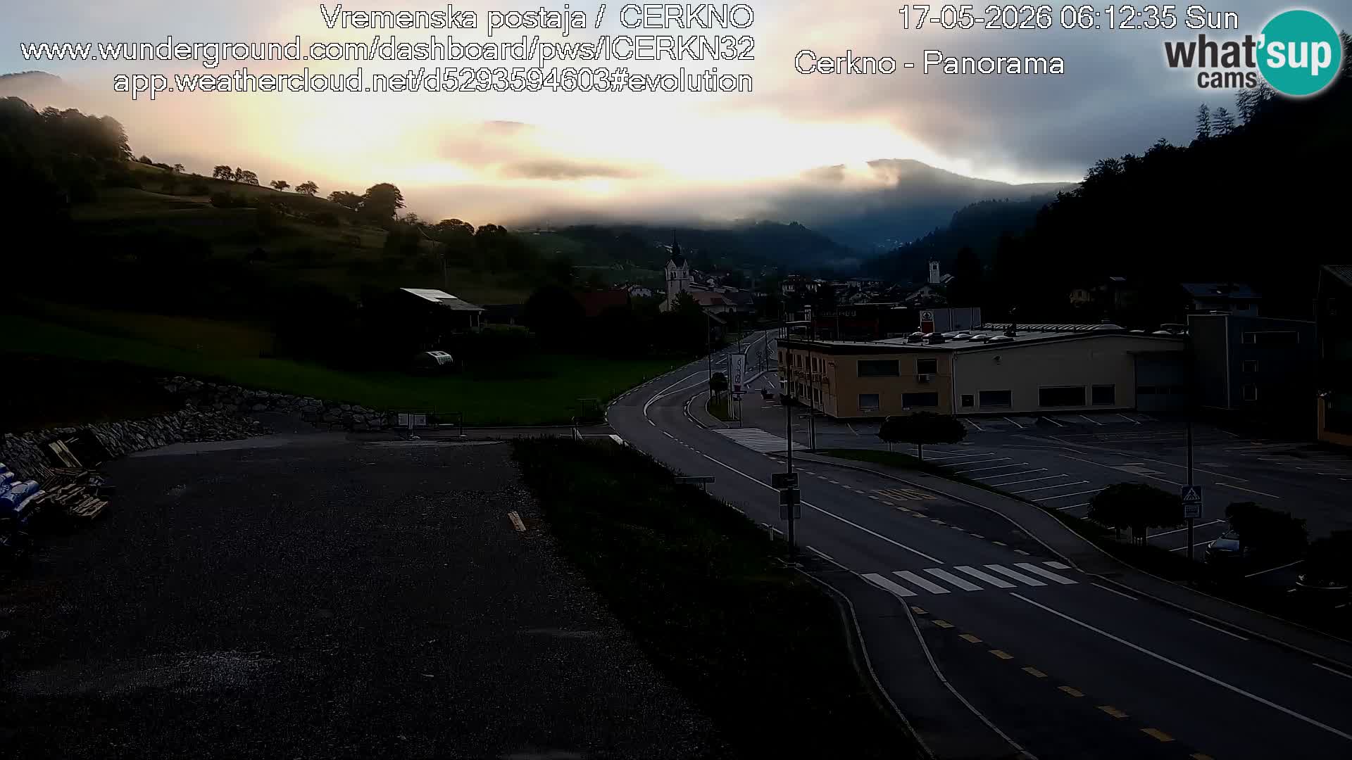 Webcam en direct – Entrée de la ville de Cerkno