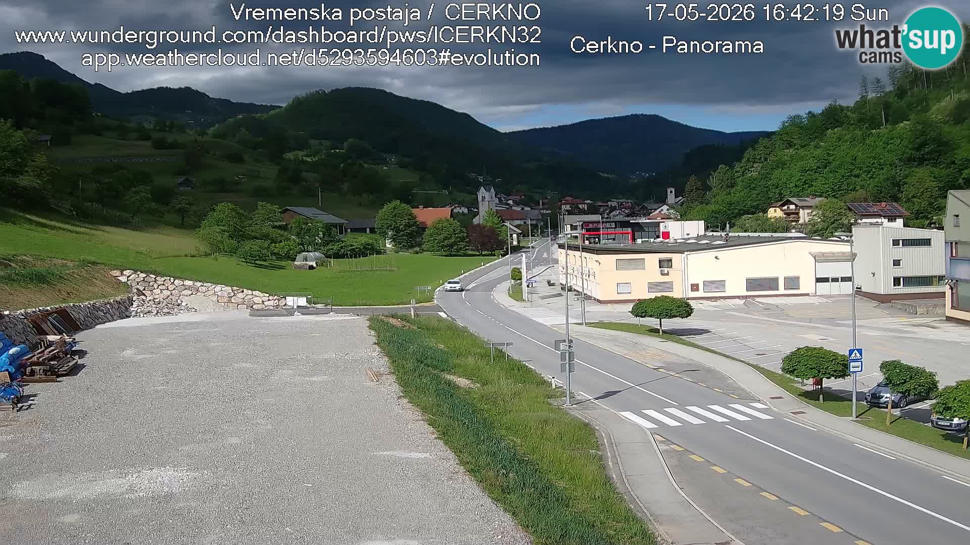 Cerkno entrada a la ciudad Webcam en vivo