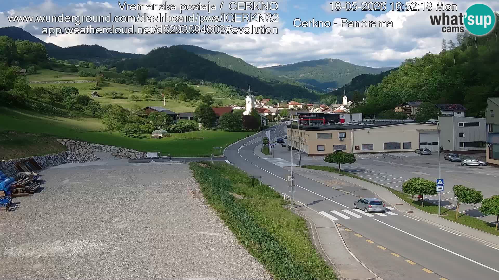 Cerkno entrada a la ciudad Webcam en vivo