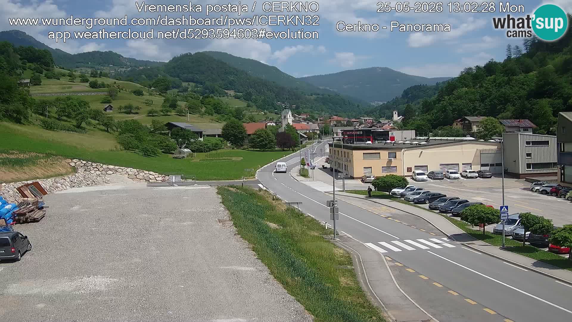 Webcam en direct – Entrée de la ville de Cerkno