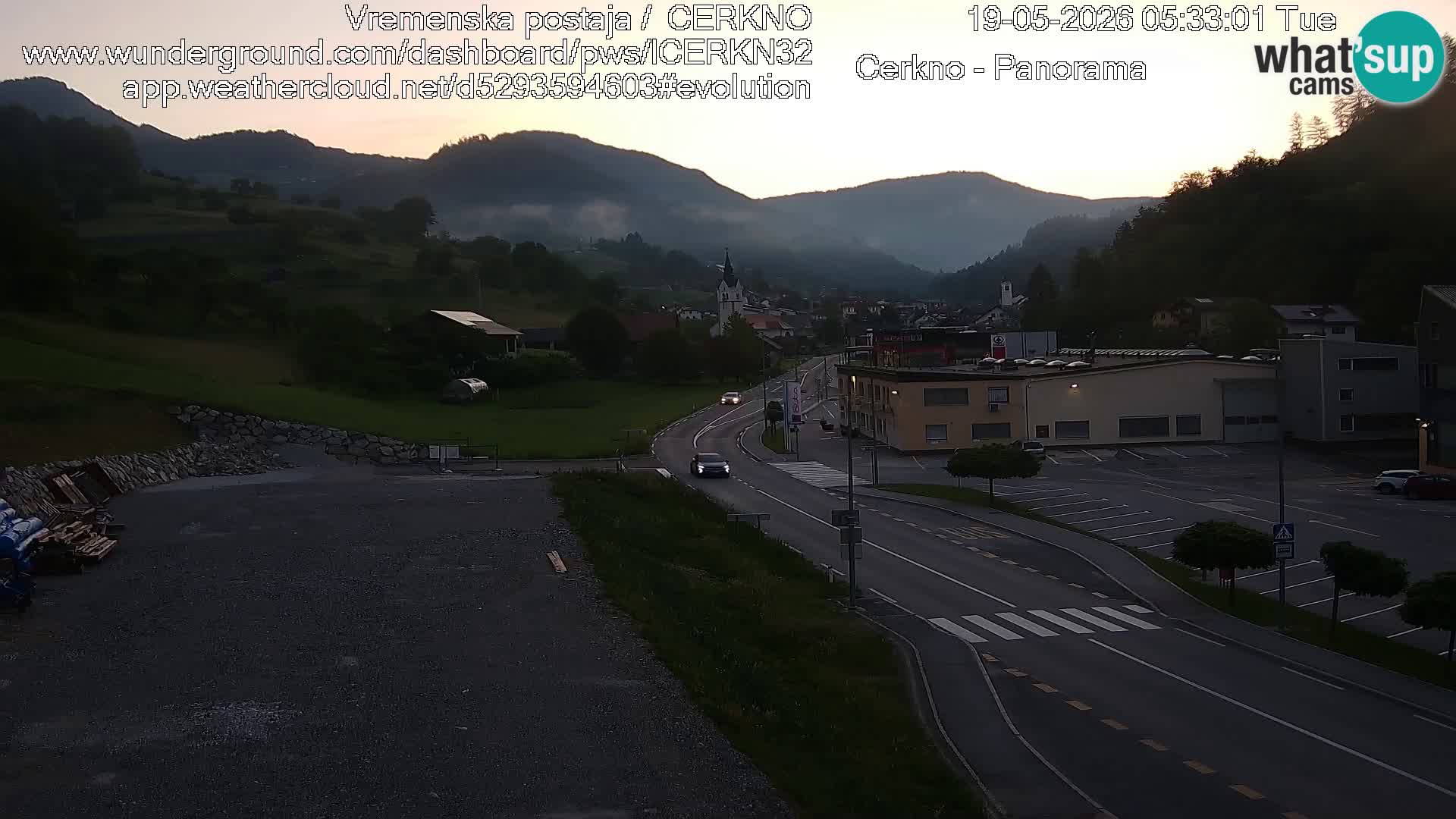 Webcam en direct – Entrée de la ville de Cerkno